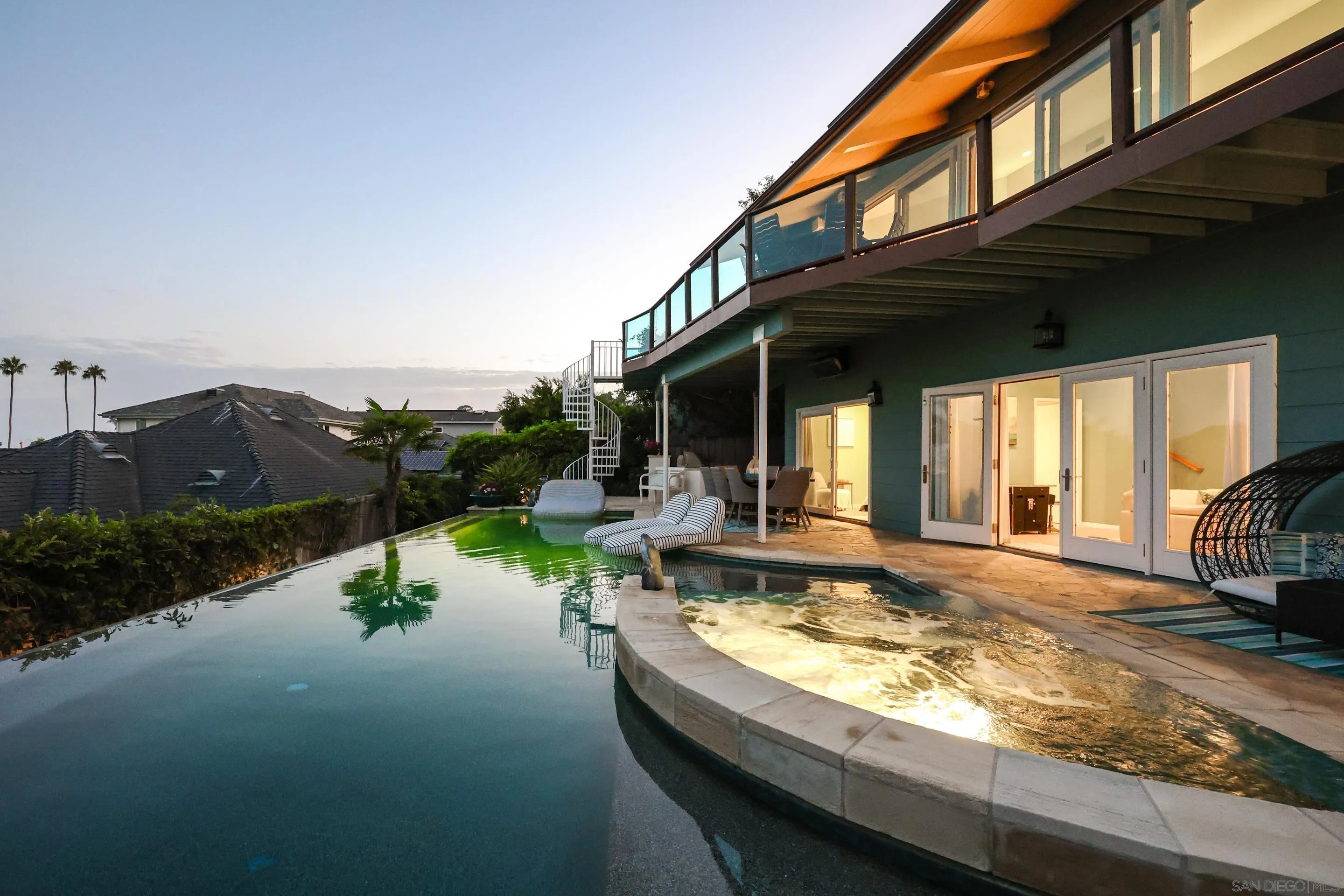 https://cdn.realtyfeed.com/cdn/127/250037348/54afd1bd960d5a164cc864cfb488038e.webp