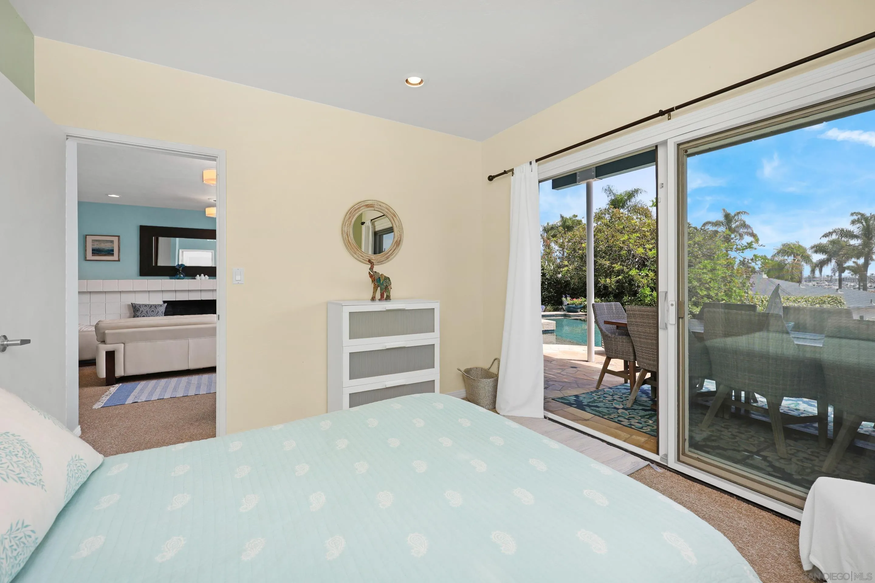 https://cdn.realtyfeed.com/cdn/127/250037348/6672685790f6da0cdfdeae9fb801c63b.webp