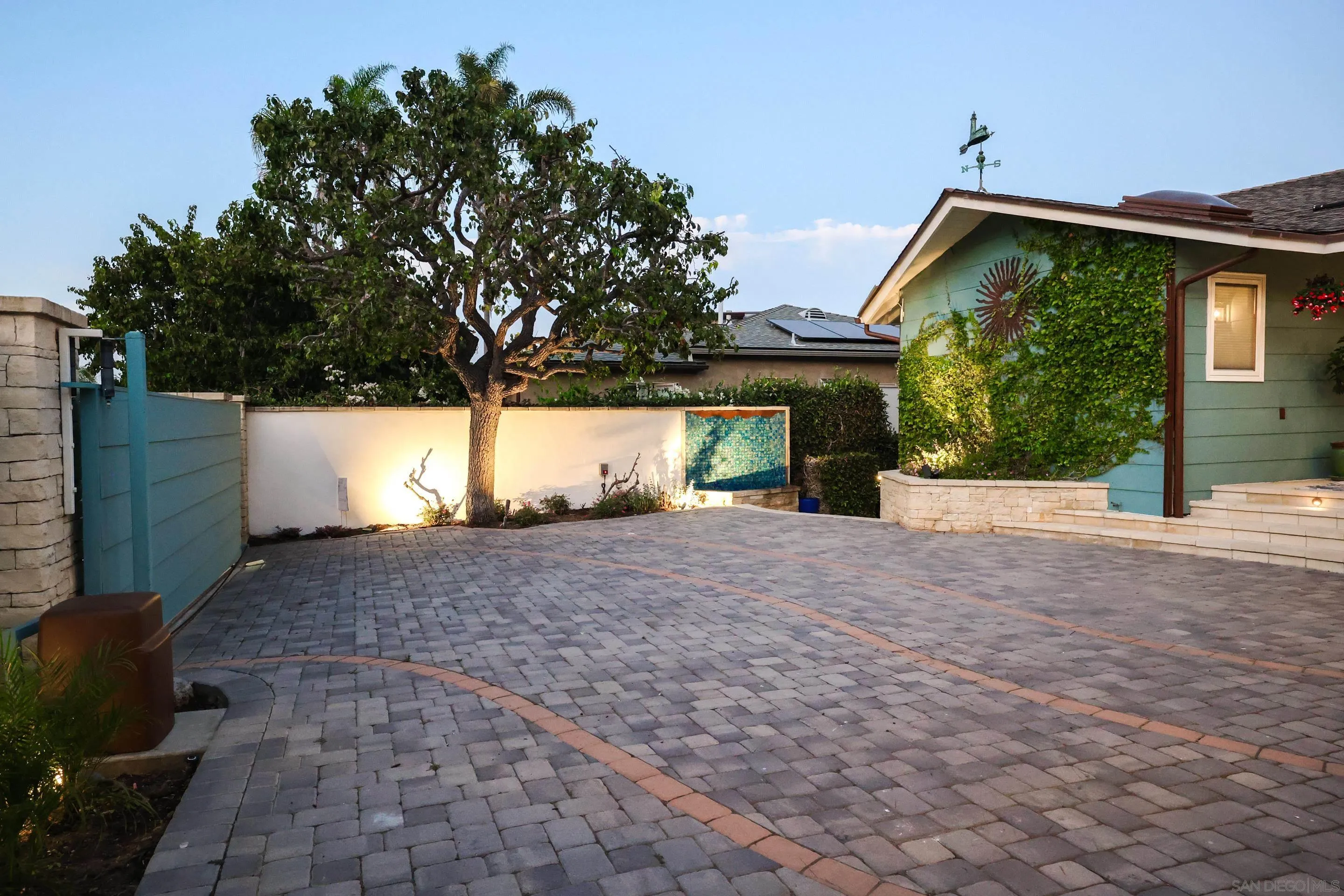 https://cdn.realtyfeed.com/cdn/127/250037348/85ccad87b2d64b039648eeddd6fa95da.webp
