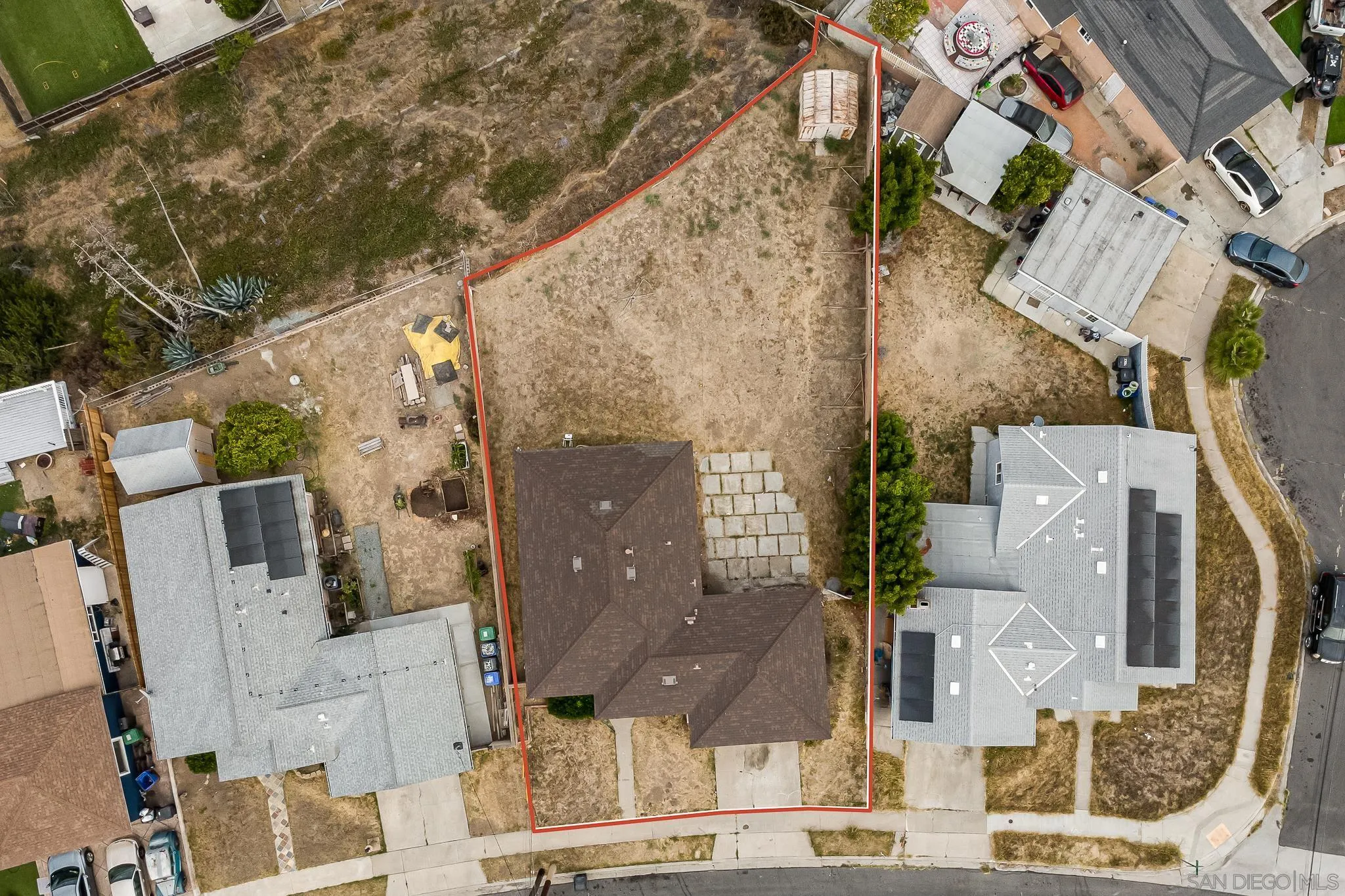 https://cdn.realtyfeed.com/cdn/127/250037354/65b4ca0bcc9bea255858648211a7725d.webp