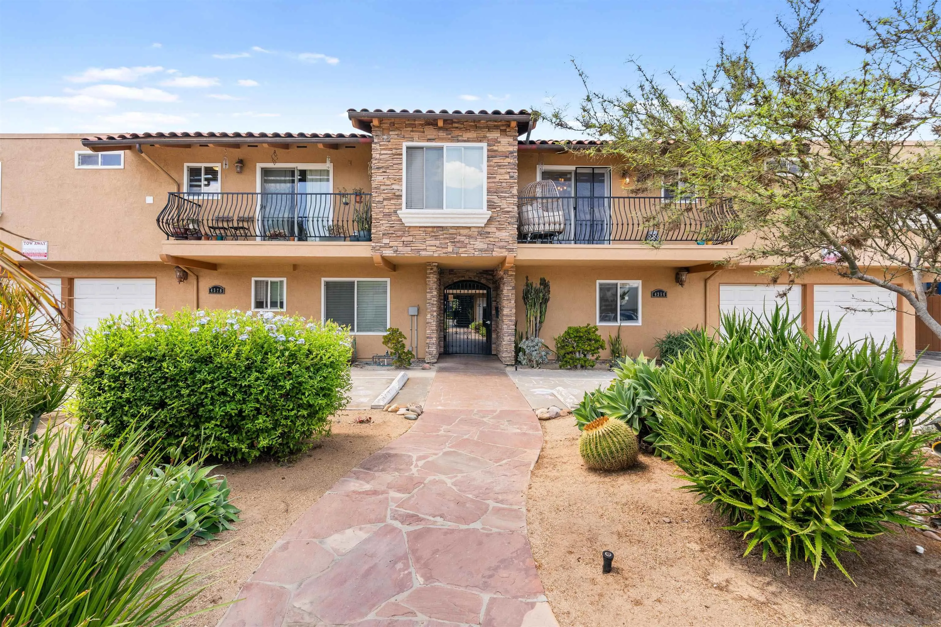 https://cdn.realtyfeed.com/cdn/127/250037355/38e4c143f18c88757487d723a9c44f32.webp
