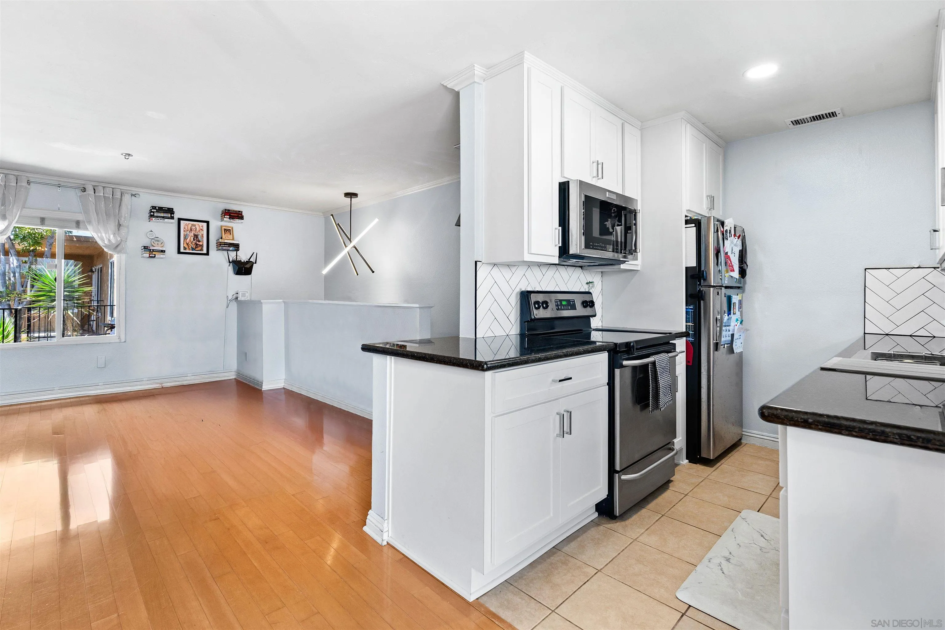 https://cdn.realtyfeed.com/cdn/127/250037355/6024d3e5fd9673f68fc95355d0db7582.webp