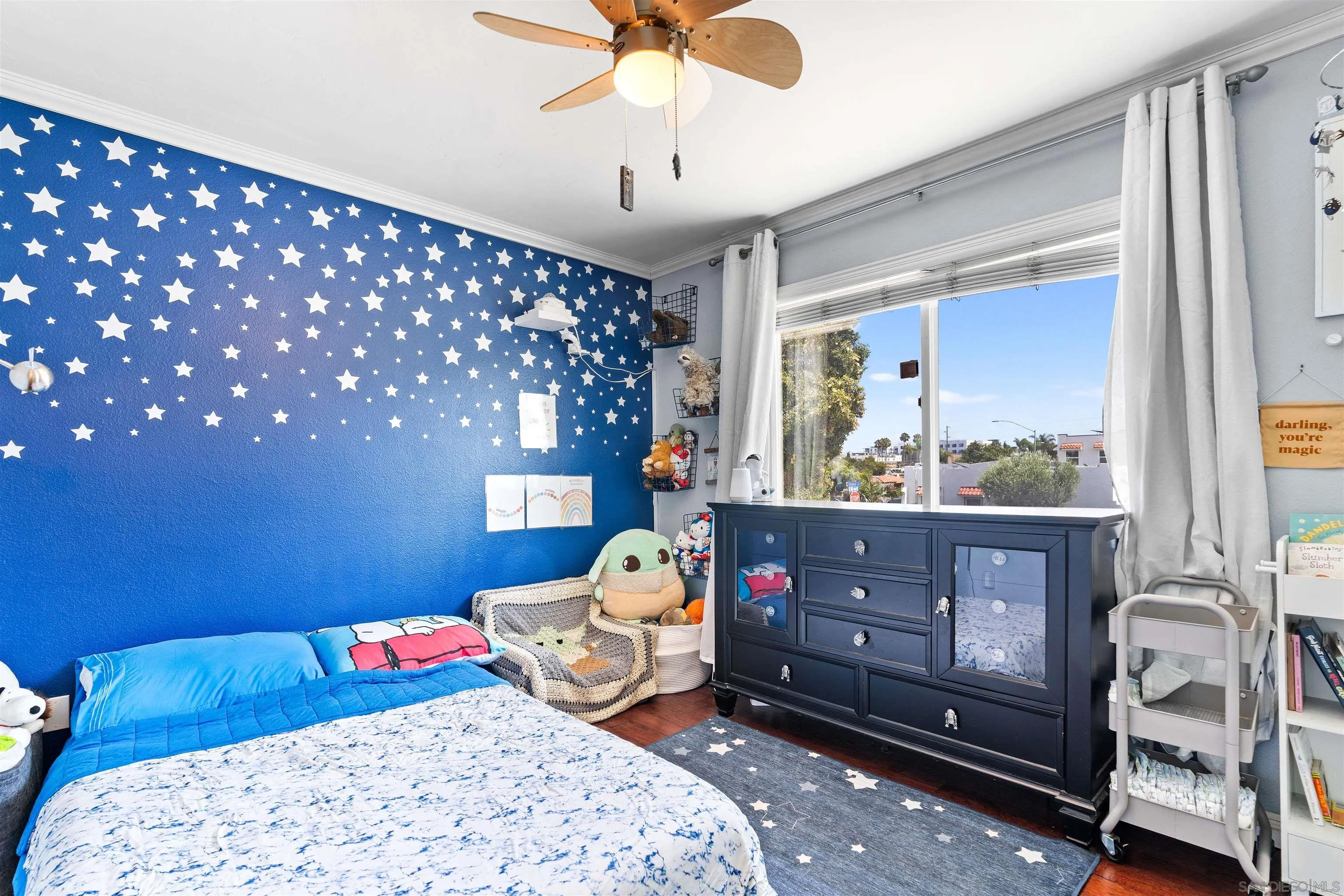 https://cdn.realtyfeed.com/cdn/127/250037355/f73bbbf8b551f276053b7bc46651207e.webp