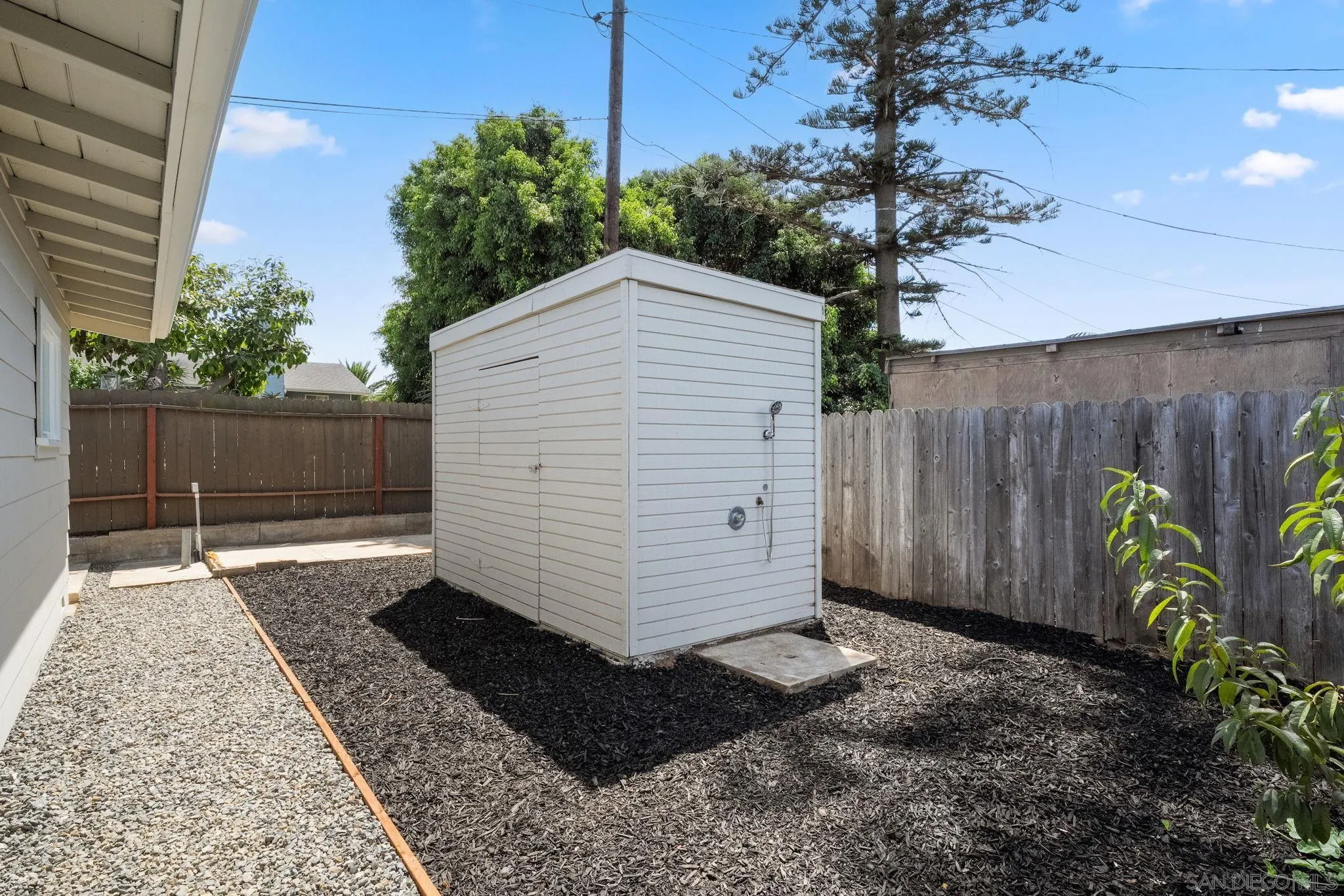 https://cdn.realtyfeed.com/cdn/127/250037357/2e33461921f573f7965be7fc0f0b2163.webp