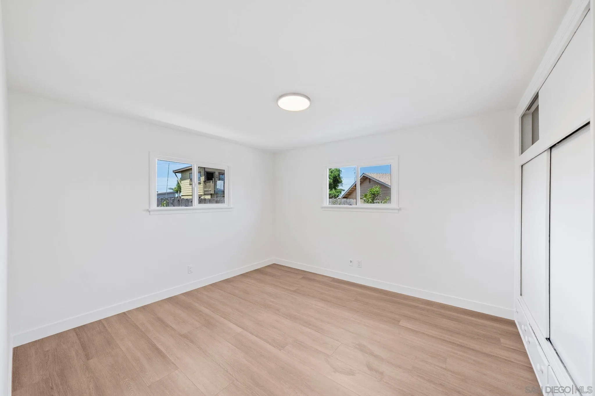 https://cdn.realtyfeed.com/cdn/127/250037357/a4b215ede08eb3ffa1d08365b020e97c.webp