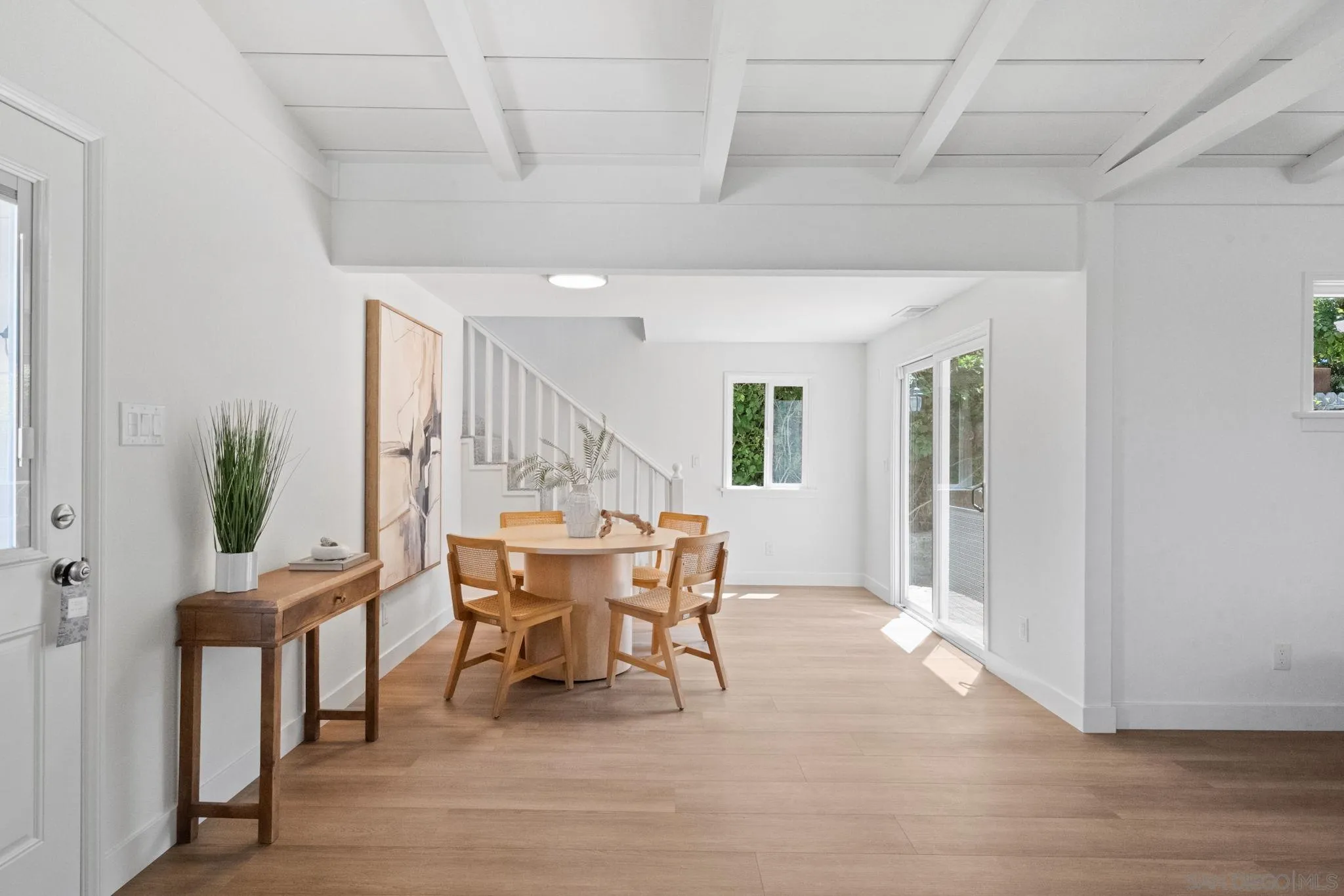 https://cdn.realtyfeed.com/cdn/127/250037357/ade066bbb7676ac44d854aaa0d0fca7f.webp