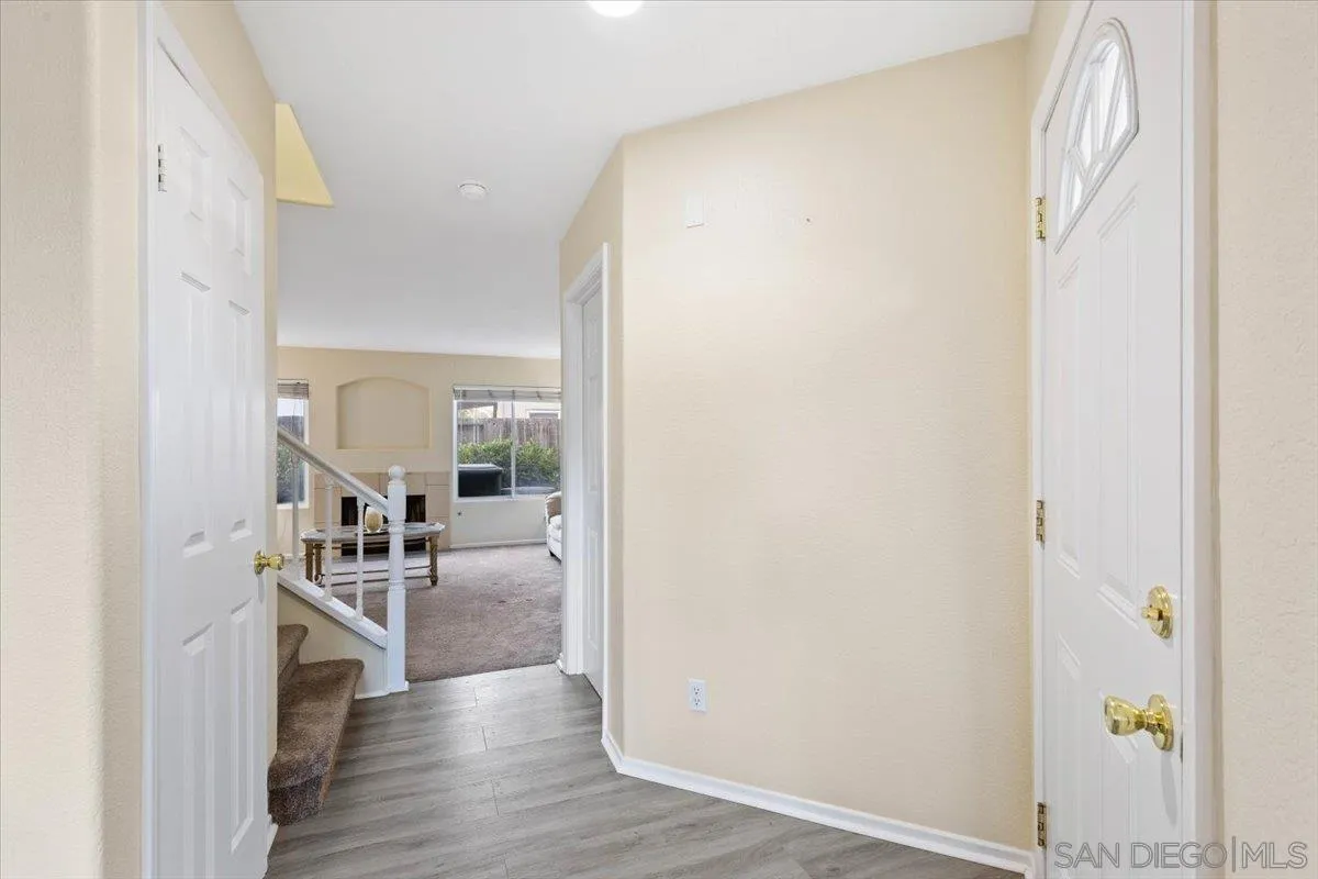https://cdn.realtyfeed.com/cdn/127/250037358/0460a96ec679bfcb9f4acc22c6cb3a8f.webp