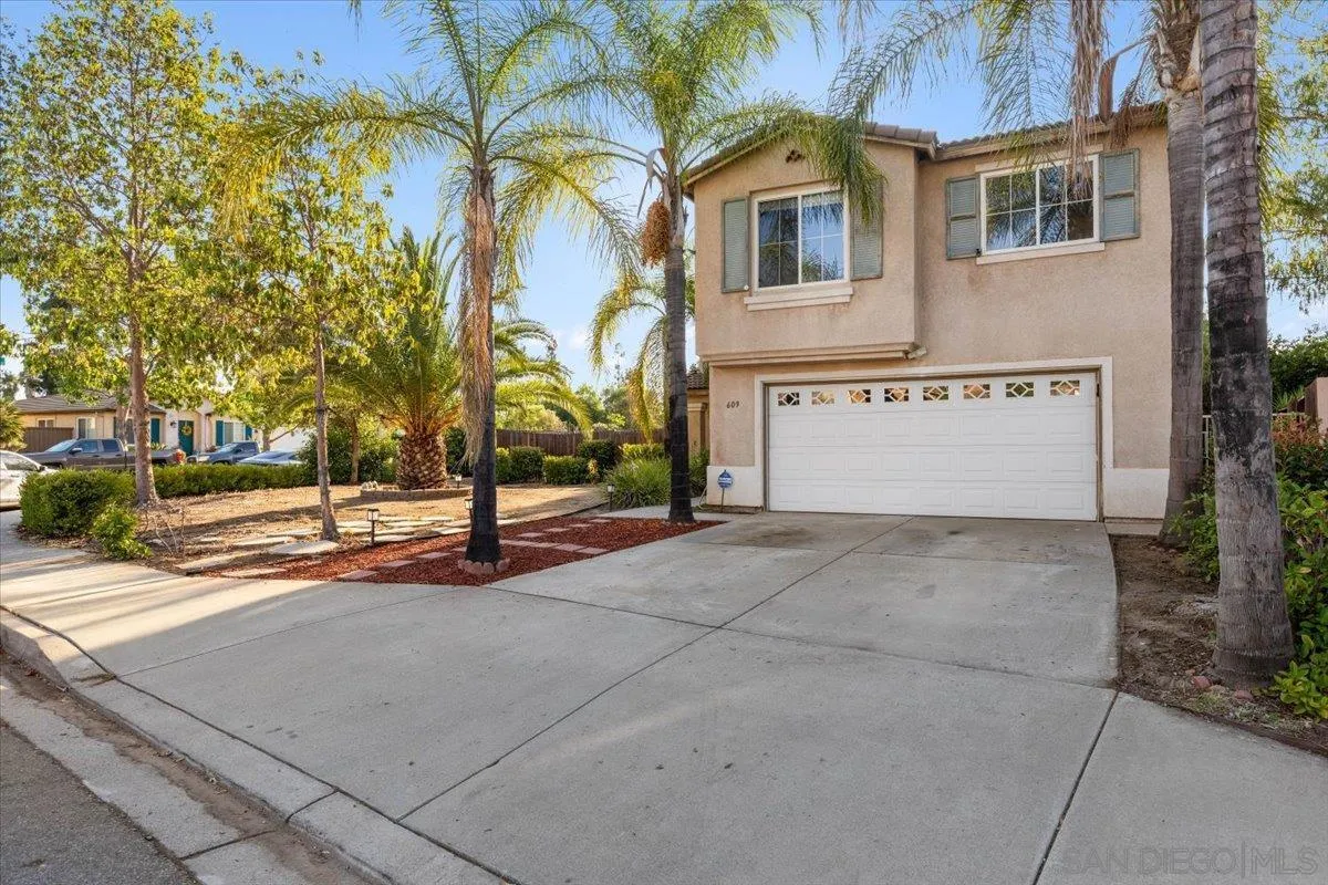 https://cdn.realtyfeed.com/cdn/127/250037358/629166fe97eab81ac4a841864643fab4.webp