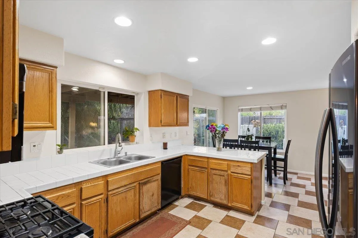 https://cdn.realtyfeed.com/cdn/127/250037358/64e41eb8b9e32165421acf6fe71b72e6.webp