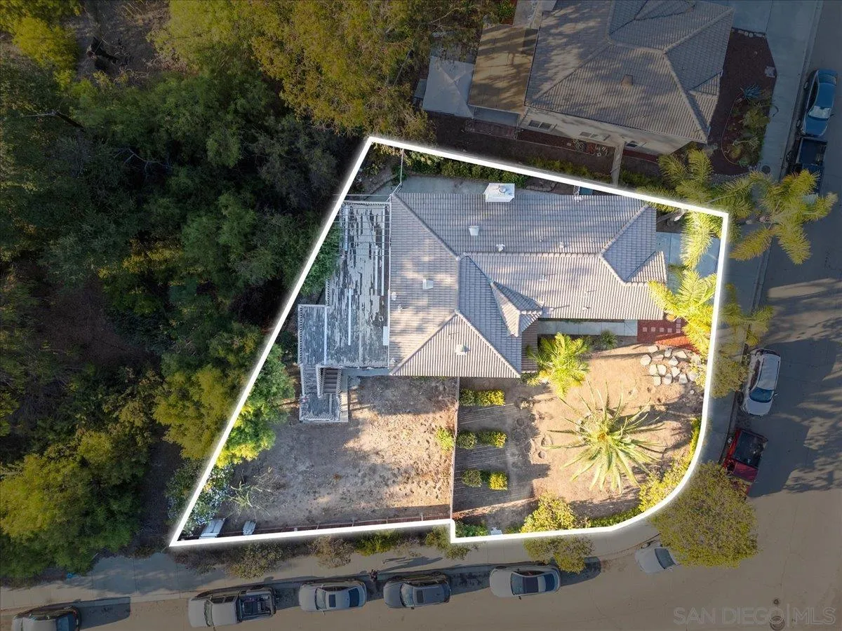 https://cdn.realtyfeed.com/cdn/127/250037358/c03e09e48c1fdb2cbde816f1d83fbe13.webp