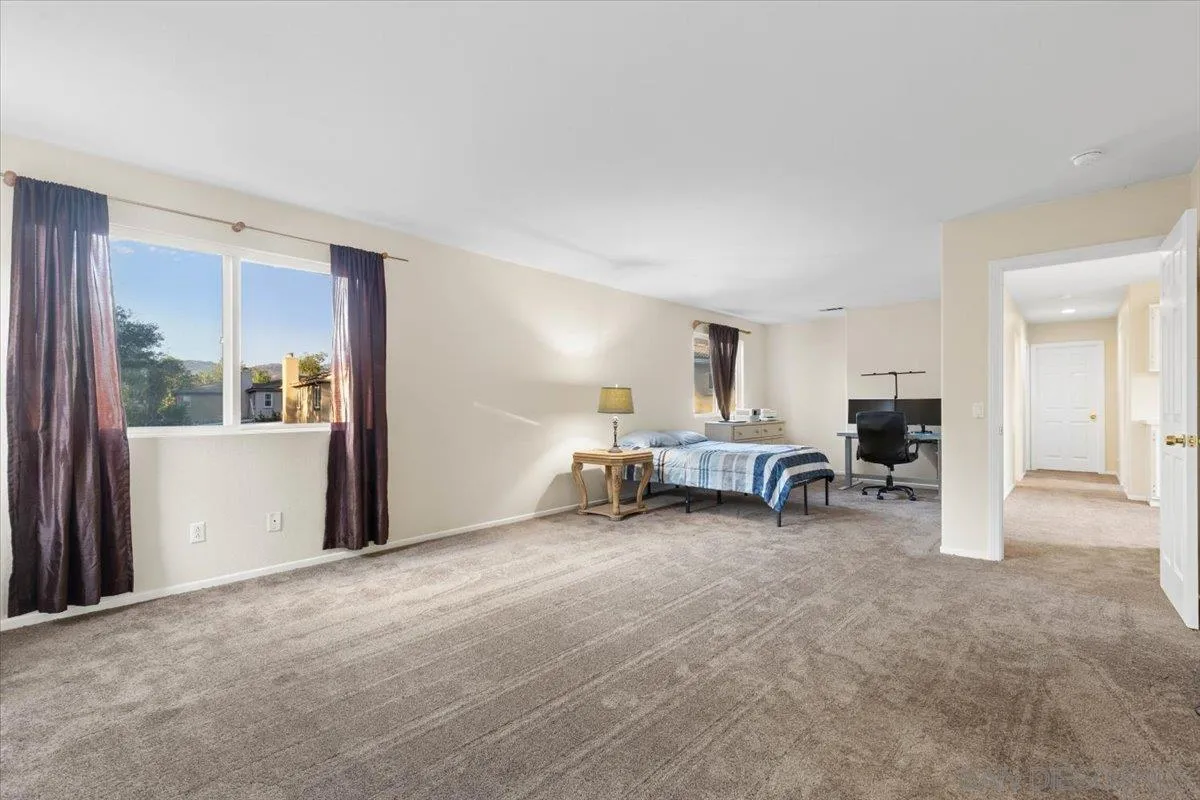 https://cdn.realtyfeed.com/cdn/127/250037358/d16fe197652d35b7fbe6dcbb4529272f.webp