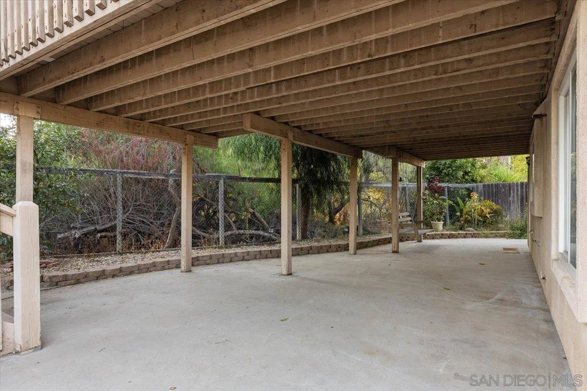 https://cdn.realtyfeed.com/cdn/127/250037358/d5d2b58ee99f554879f8224eec391946.webp