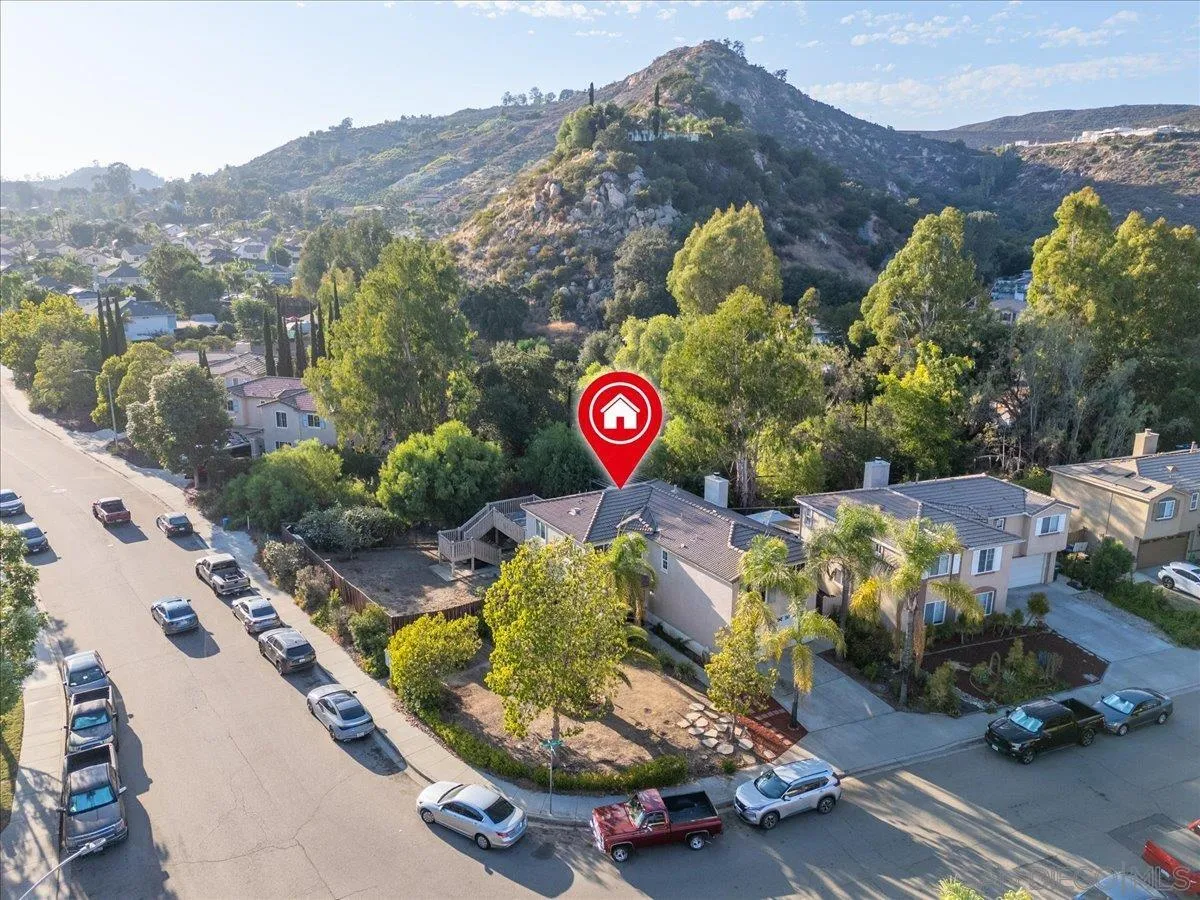 https://cdn.realtyfeed.com/cdn/127/250037358/db8904bfd1d1f6717c97bdcff00d342d.webp