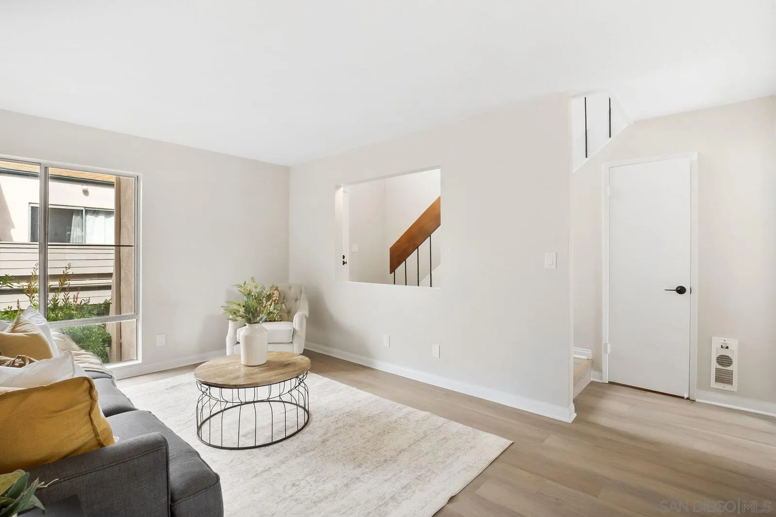 https://cdn.realtyfeed.com/cdn/127/250037361/1c9ec009ab8ea57e724a757706e937f1.webp