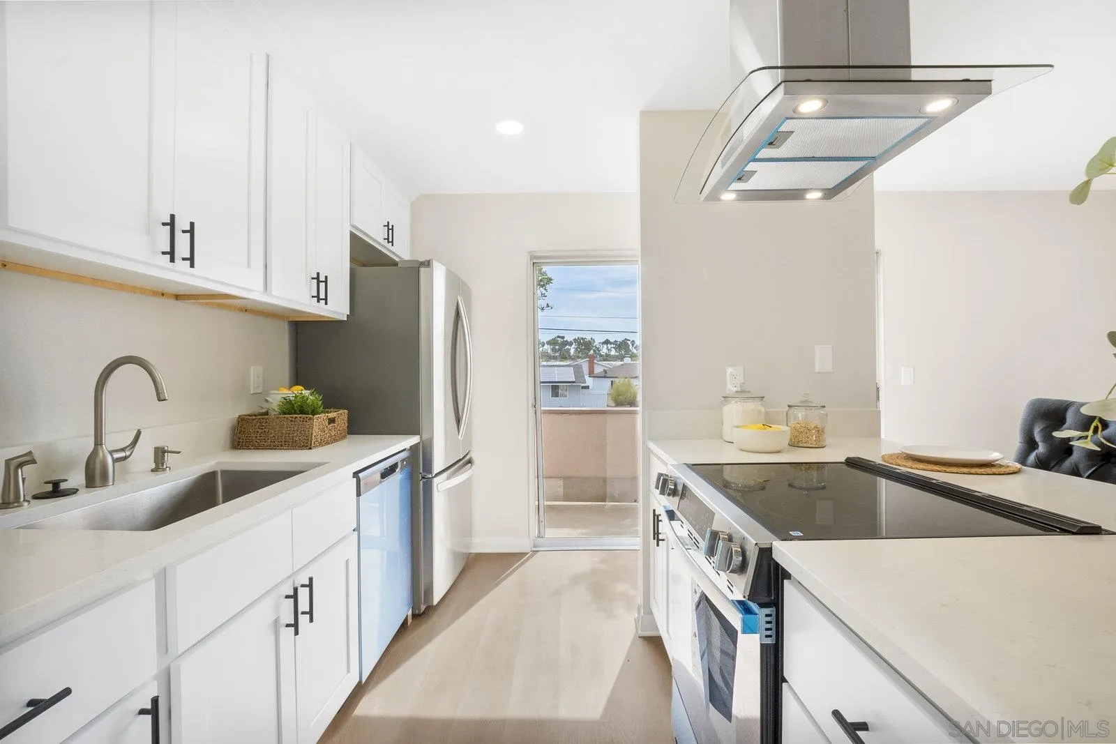 https://cdn.realtyfeed.com/cdn/127/250037361/5b85db68a49c73be52934ea5ef521c04.webp