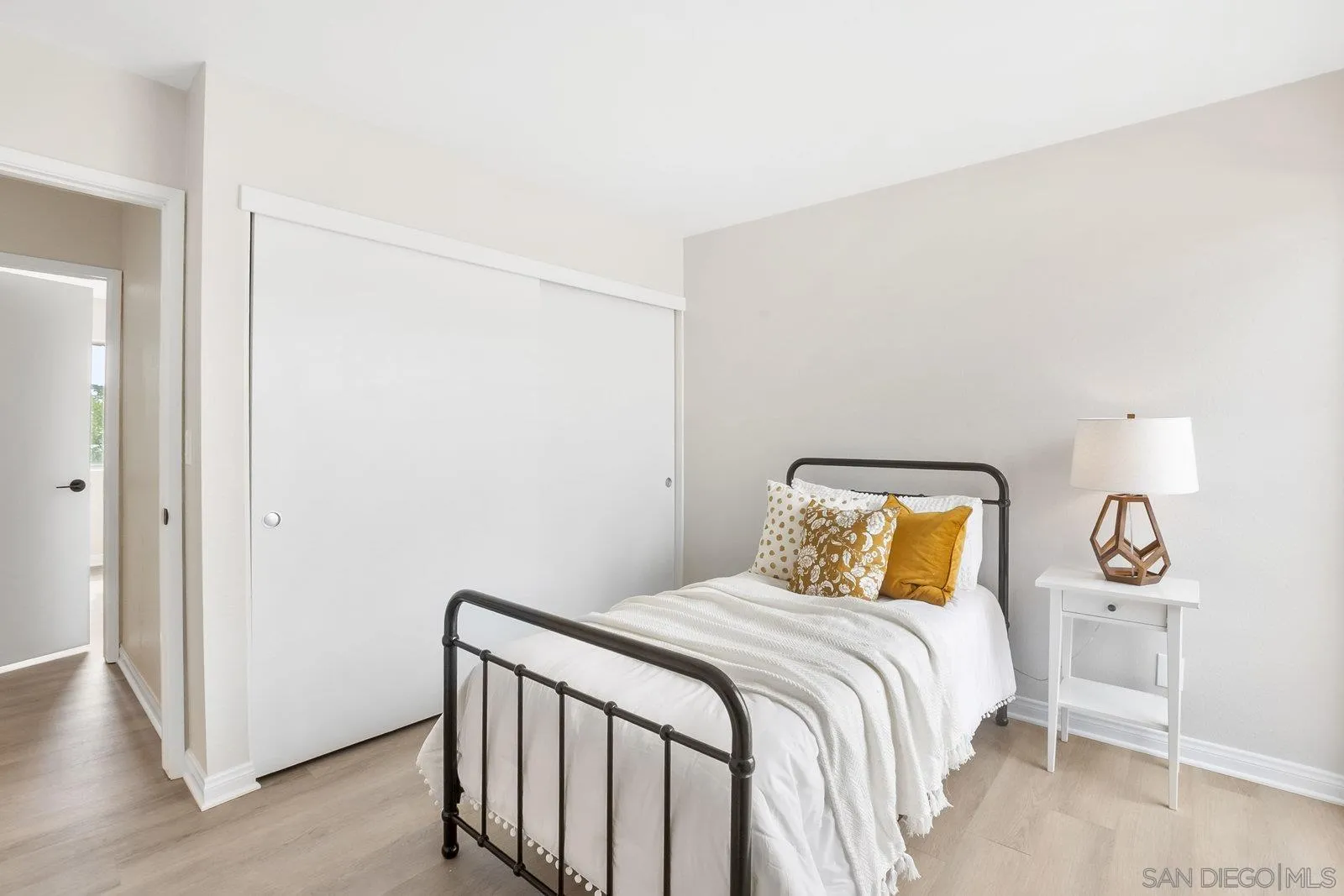 https://cdn.realtyfeed.com/cdn/127/250037361/7cd7a11ee848e4eb24b667c3b5e7b096.webp