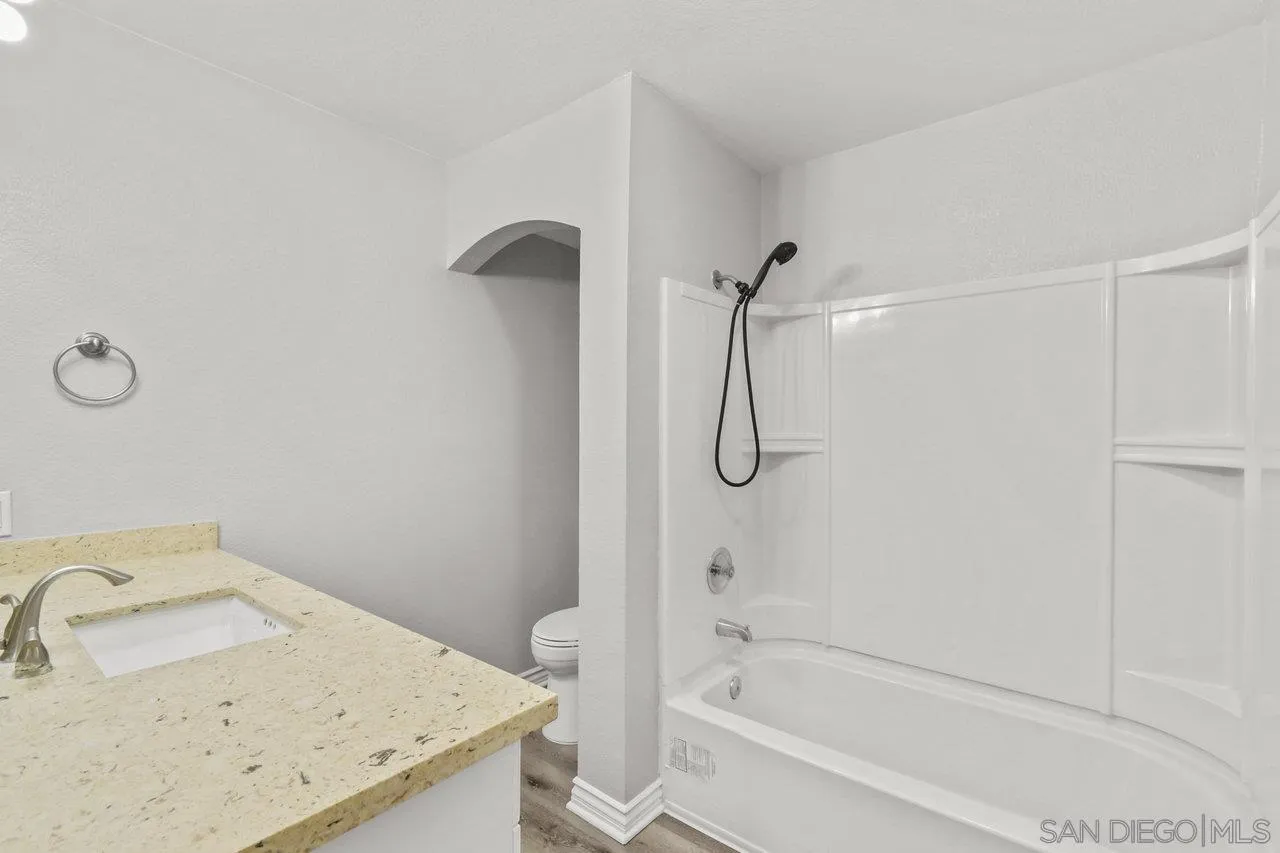 https://cdn.realtyfeed.com/cdn/127/250037363/513202a61fe875adc6be6317a156b055.webp