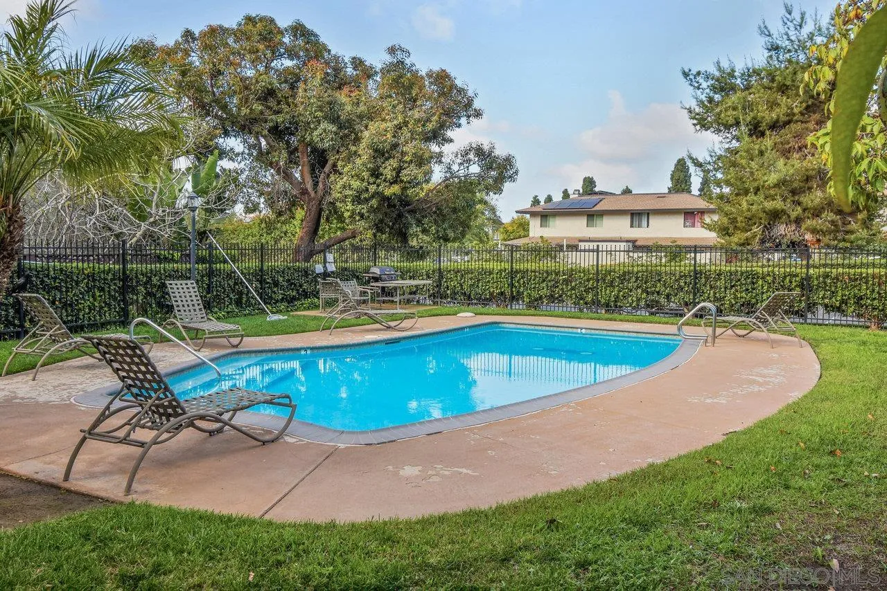https://cdn.realtyfeed.com/cdn/127/250037363/69d1bc07eebd1652be5fab8ffdab6d3b.webp