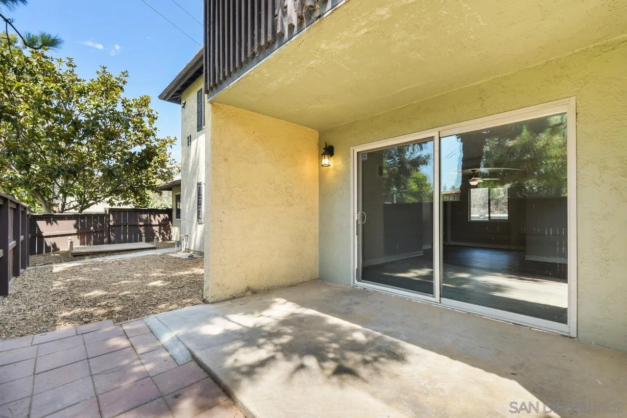 https://cdn.realtyfeed.com/cdn/127/250037363/7ce38cf9e932ad606bc6e8b68a4feafc.webp