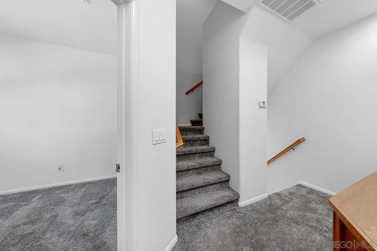 https://cdn.realtyfeed.com/cdn/127/250037364/22adb504ae71731f37666ee5d40fe011.webp