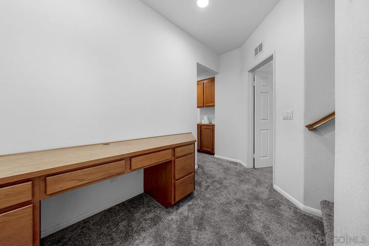 https://cdn.realtyfeed.com/cdn/127/250037364/fd6c2aa46c2a85bfed450cbcc75dad46.webp