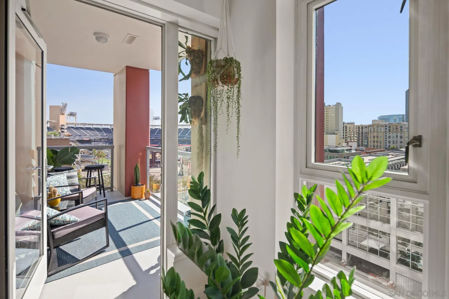 https://cdn.realtyfeed.com/cdn/127/250037367/752bfc79e5a03c75297e246ed9076d90.webp