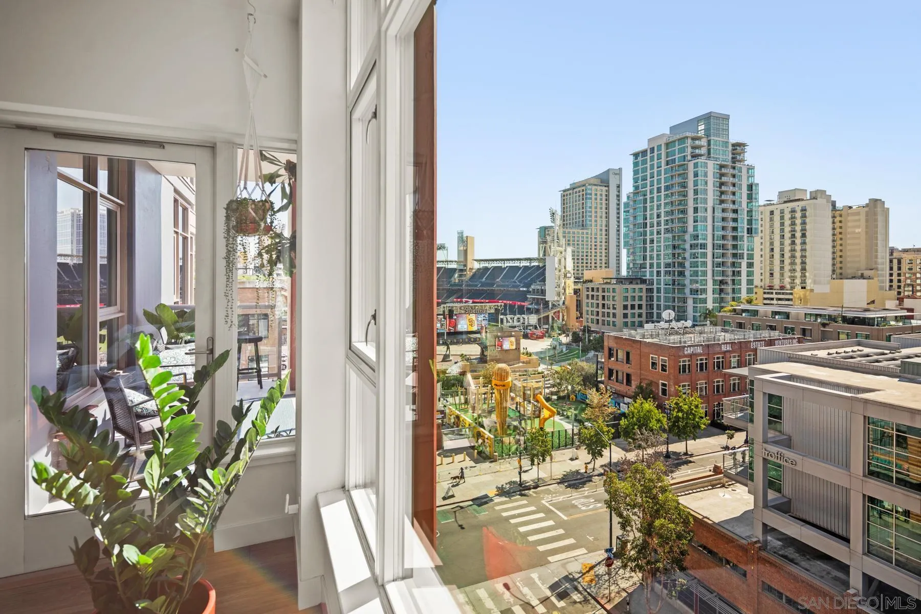 https://cdn.realtyfeed.com/cdn/127/250037367/881168b3c0b26086e69d7565f5caed49.webp