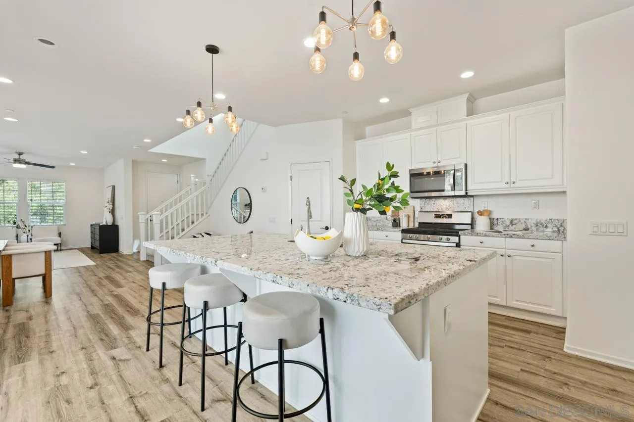 https://cdn.realtyfeed.com/cdn/127/250037368/b097c76d4e192e0309f6a42e3eae5df2.webp