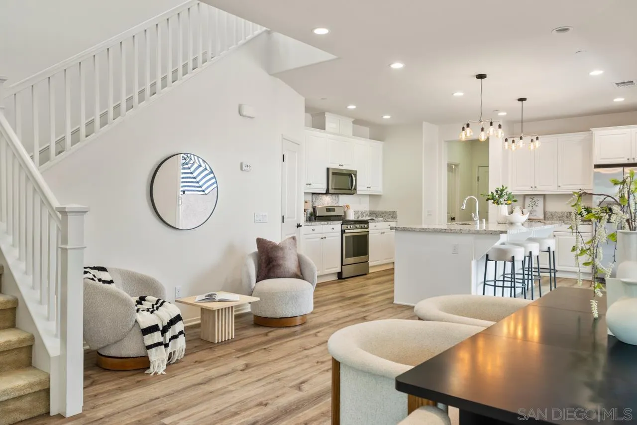 https://cdn.realtyfeed.com/cdn/127/250037368/cb380f1644ec7c64723e1b336bbea5b2.webp