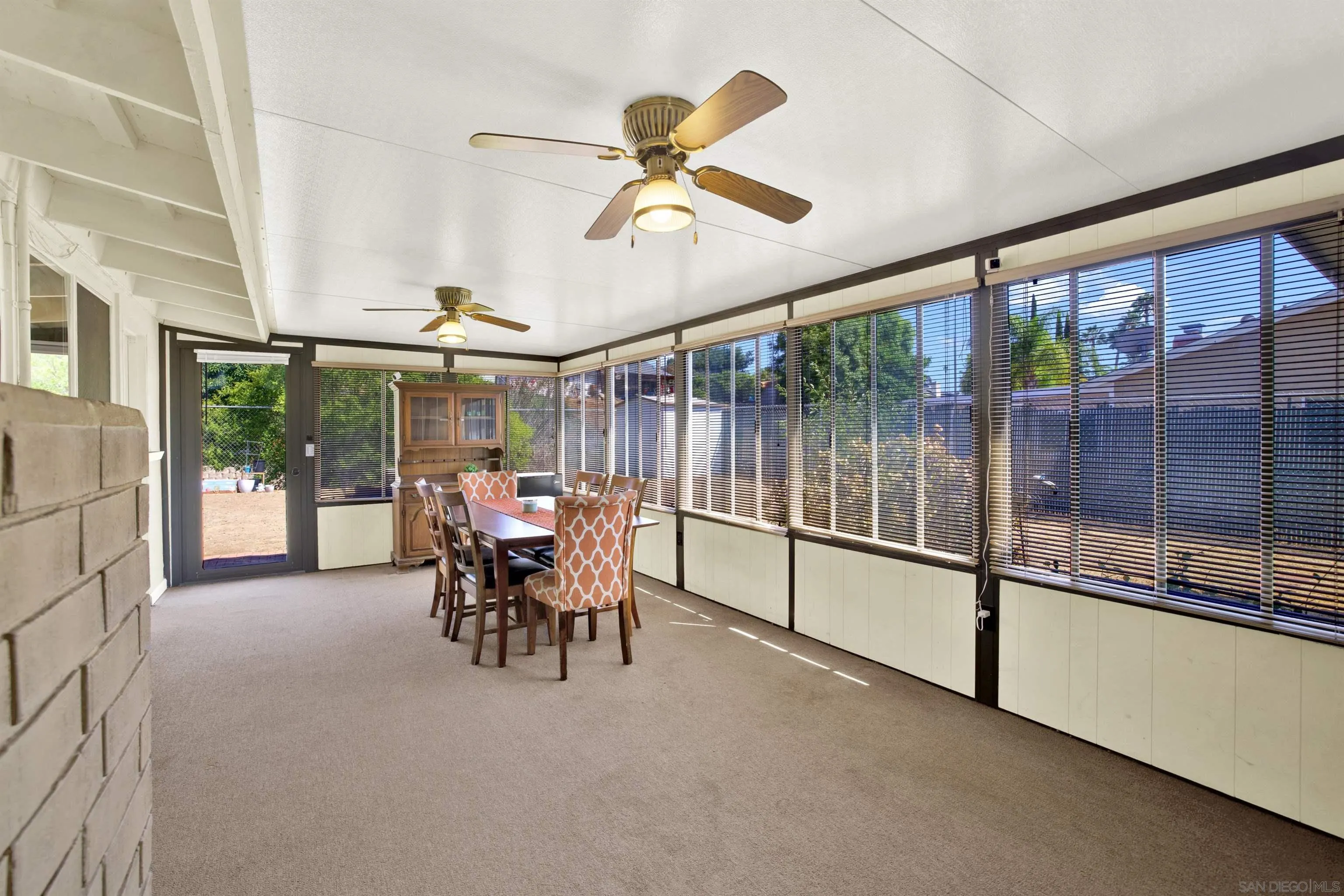 https://cdn.realtyfeed.com/cdn/127/250037369/4cf291d540875b912e9a8ed11992046c.webp