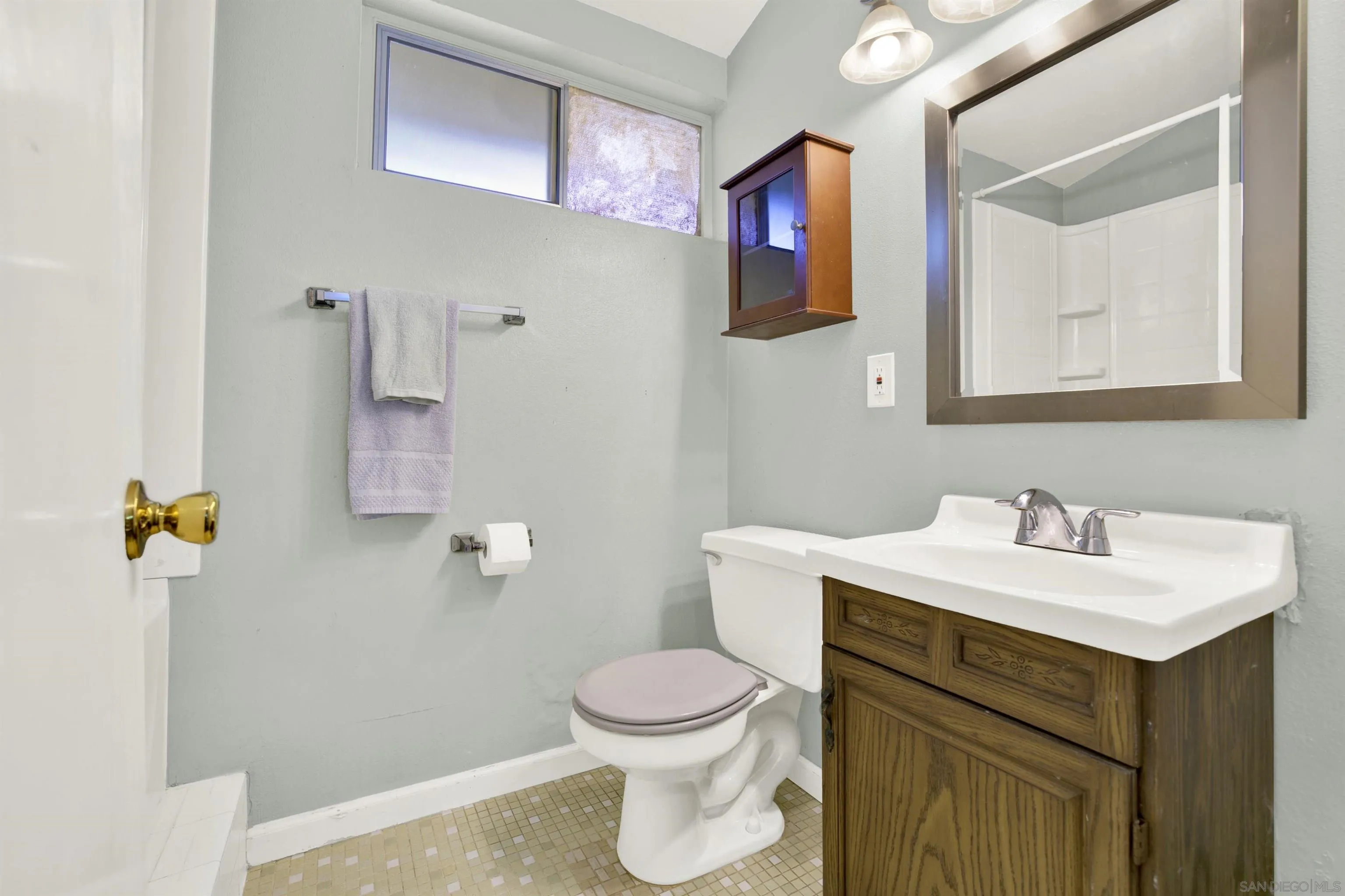 https://cdn.realtyfeed.com/cdn/127/250037369/a46faba6058b144e8388a65d7ff56e2a.webp