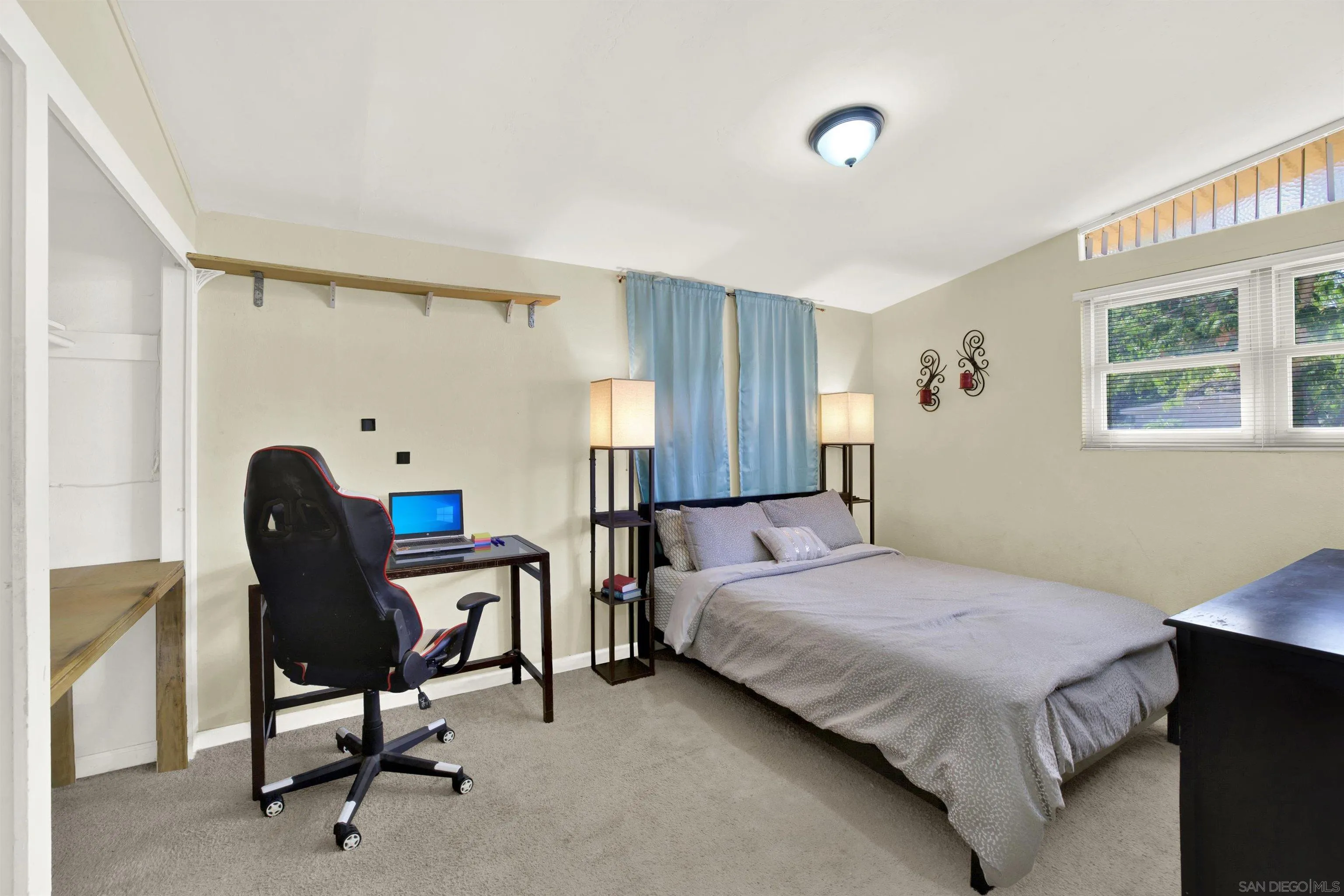 https://cdn.realtyfeed.com/cdn/127/250037369/d19e92e7fc453ddb0bfb2af3935b0716.webp