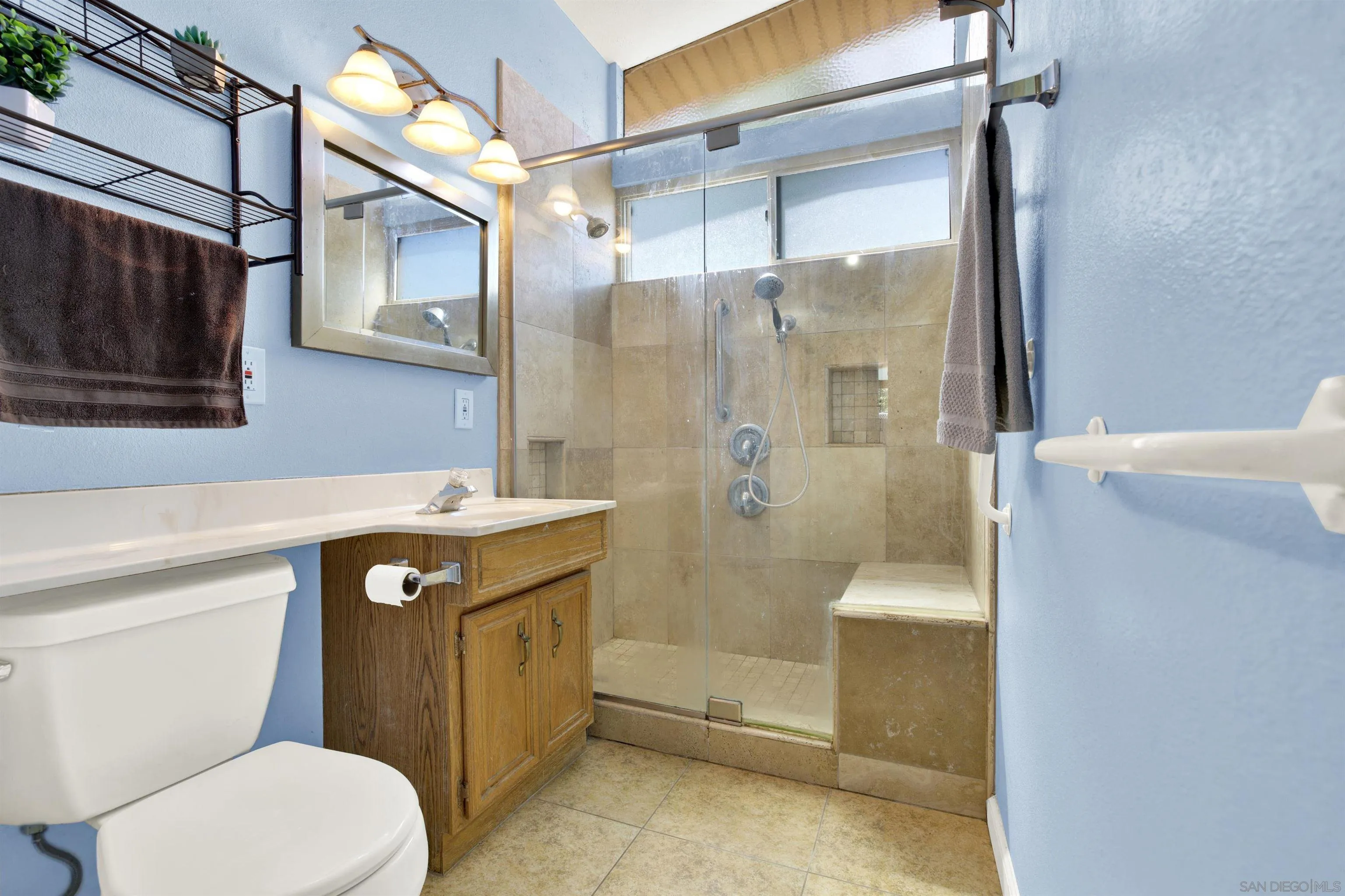 https://cdn.realtyfeed.com/cdn/127/250037369/f0b5dec9eef1ceba4a3e95592ace537a.webp