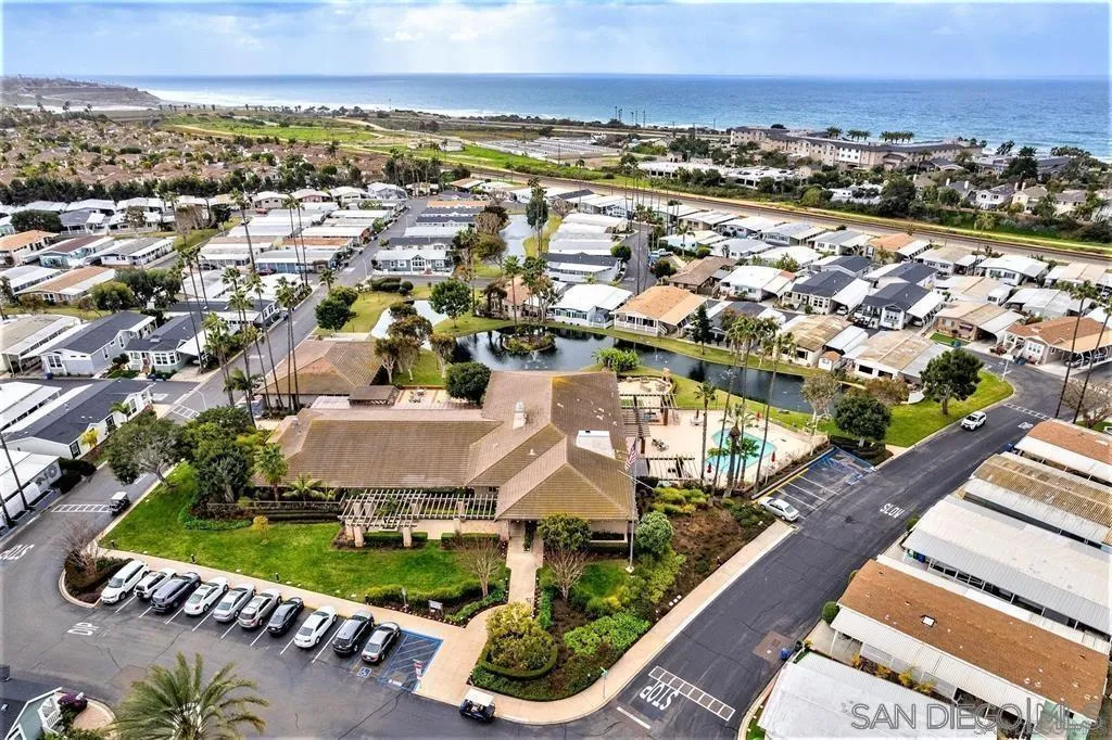 https://cdn.realtyfeed.com/cdn/127/250037374/1c8a6df6653f5fb6d23c94ac65356004.webp