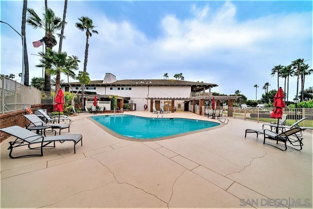 https://cdn.realtyfeed.com/cdn/127/250037374/d8c83fb8648a706fa7cd58e6cb128b54.webp