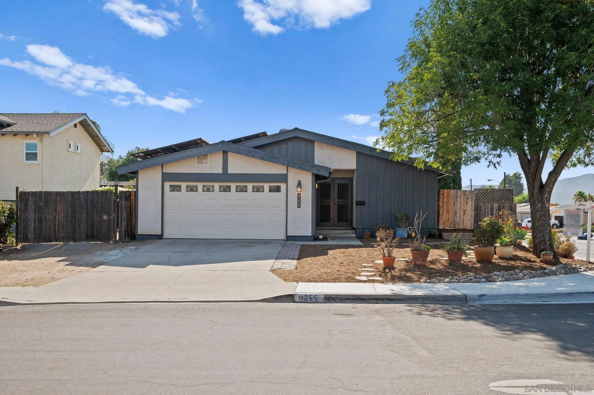 https://cdn.realtyfeed.com/cdn/127/250037375/df3559204d0c9252eeaf8dfedba9ba83.webp