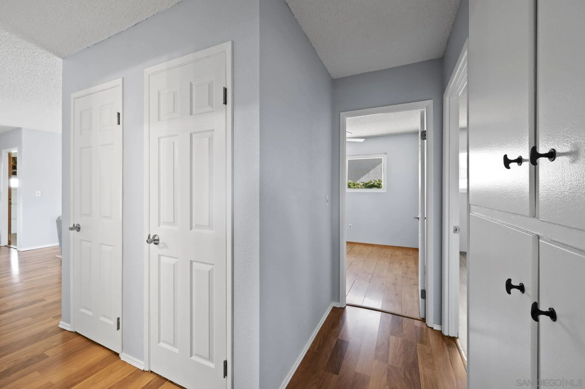 https://cdn.realtyfeed.com/cdn/127/250037375/f8000ad29d31eebde7d7b6a927a48f40.webp