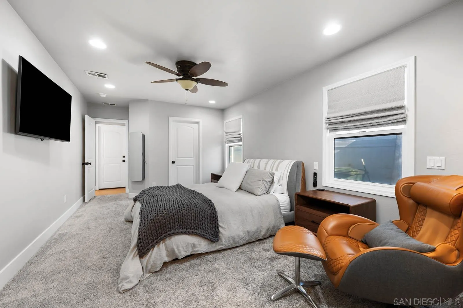 https://cdn.realtyfeed.com/cdn/127/250037376/0df06f04a2457516b3b642668d8aa9f7.webp