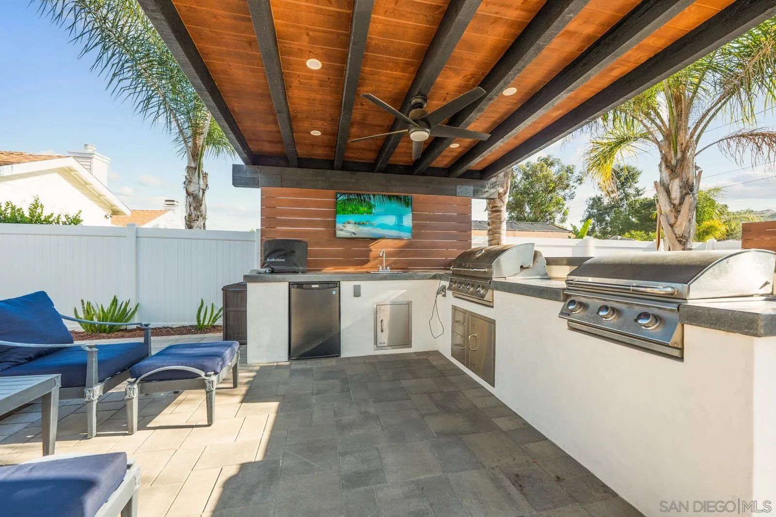 https://cdn.realtyfeed.com/cdn/127/250037376/1f4351a12ef2fe5b0dd359f0338717ba.webp
