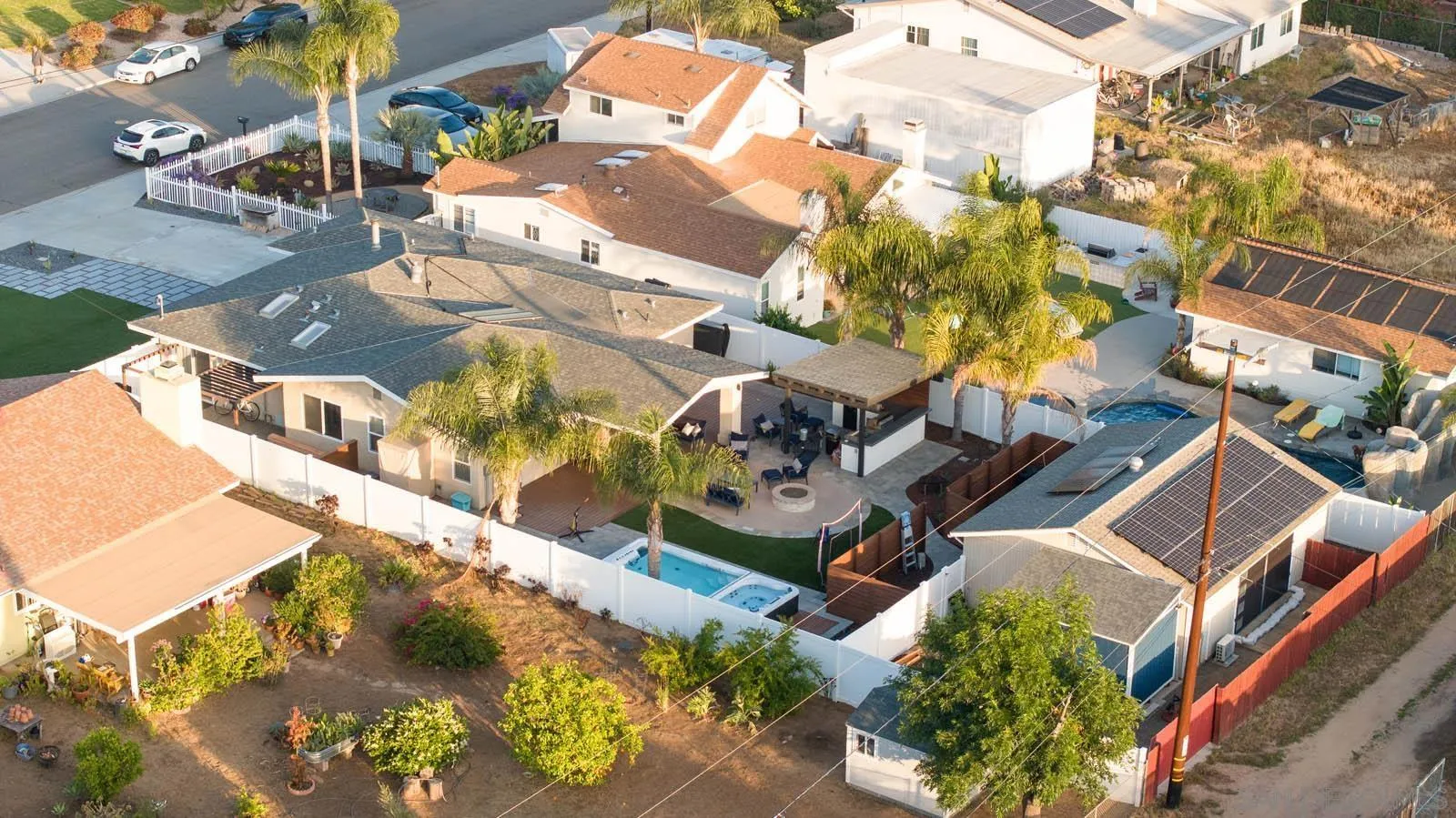 https://cdn.realtyfeed.com/cdn/127/250037376/3480ab6afeb36b49d9bad3a27ade5117.webp