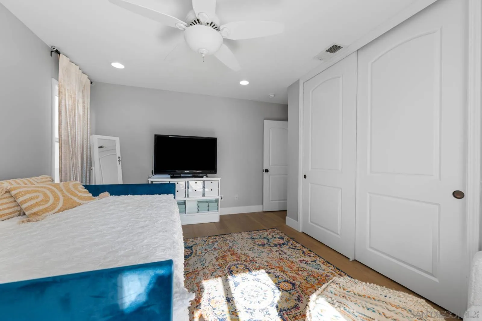 https://cdn.realtyfeed.com/cdn/127/250037376/5e13c44c7d2316ddaceff9e90a941b42.webp