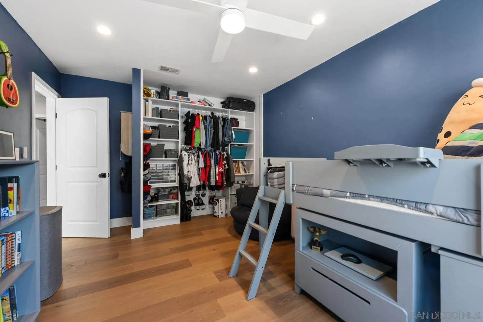 https://cdn.realtyfeed.com/cdn/127/250037376/7798fa4de4bd2a40b8dbb88dc614c78a.webp