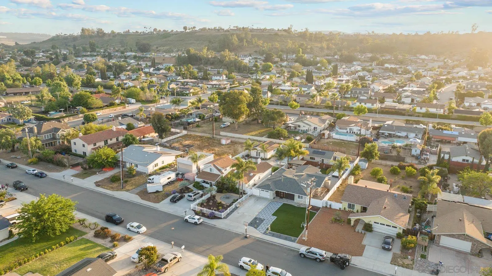 https://cdn.realtyfeed.com/cdn/127/250037376/c32cbaab28a189a81940724631bf2d99.webp