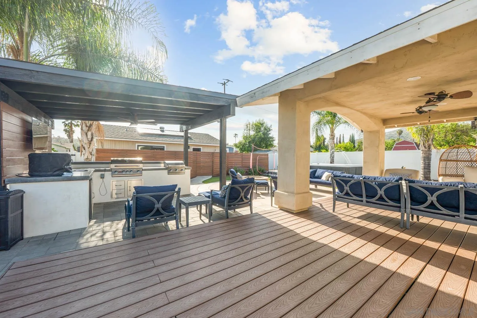 https://cdn.realtyfeed.com/cdn/127/250037376/ff87f2b6a420aa5d33ebb59ec978e1c2.webp