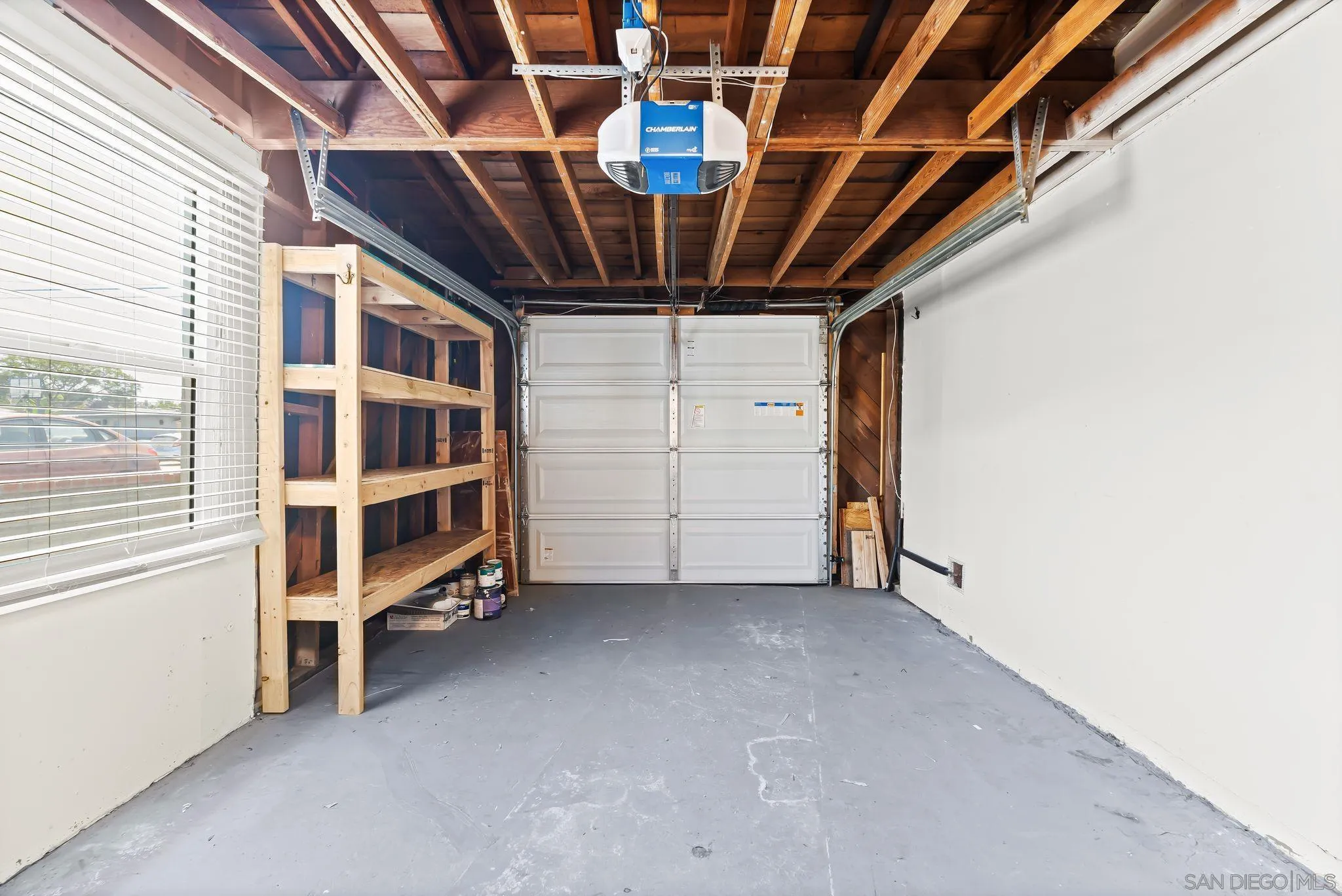 https://cdn.realtyfeed.com/cdn/127/250037377/31448c396405f19400e2a4585771cead.webp