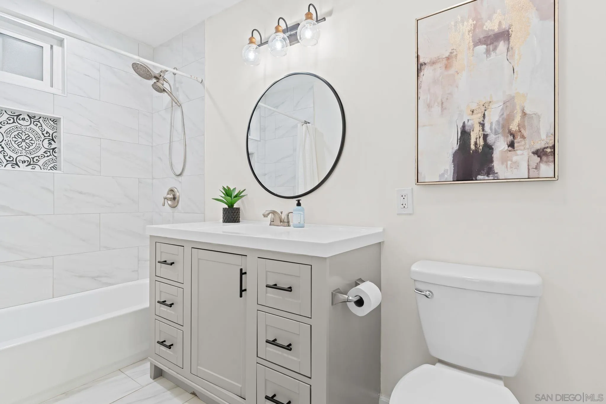 https://cdn.realtyfeed.com/cdn/127/250037377/46125c20f26ee01bcb11f303f4b99c9d.webp