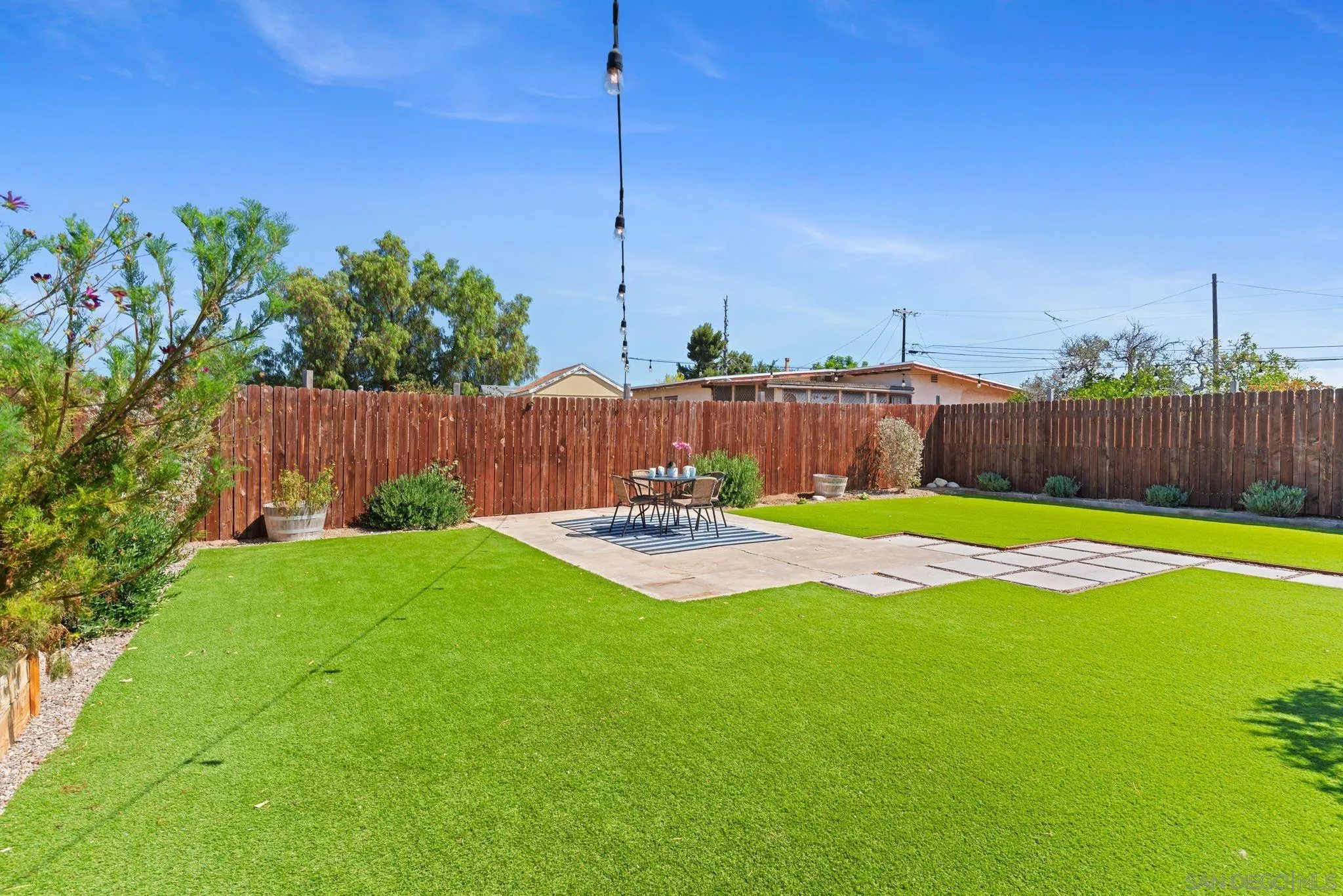 https://cdn.realtyfeed.com/cdn/127/250037377/a6c74b3f1f0b1cc3ea67365831e01d76.webp