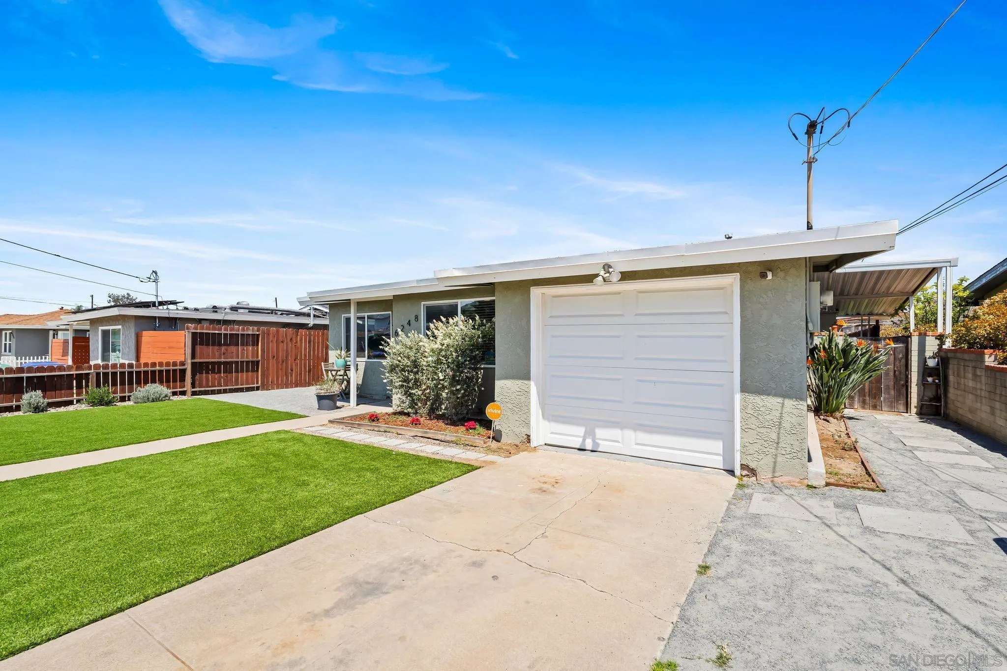https://cdn.realtyfeed.com/cdn/127/250037377/ccc7d25a9ff4df263a31543152b435b9.webp