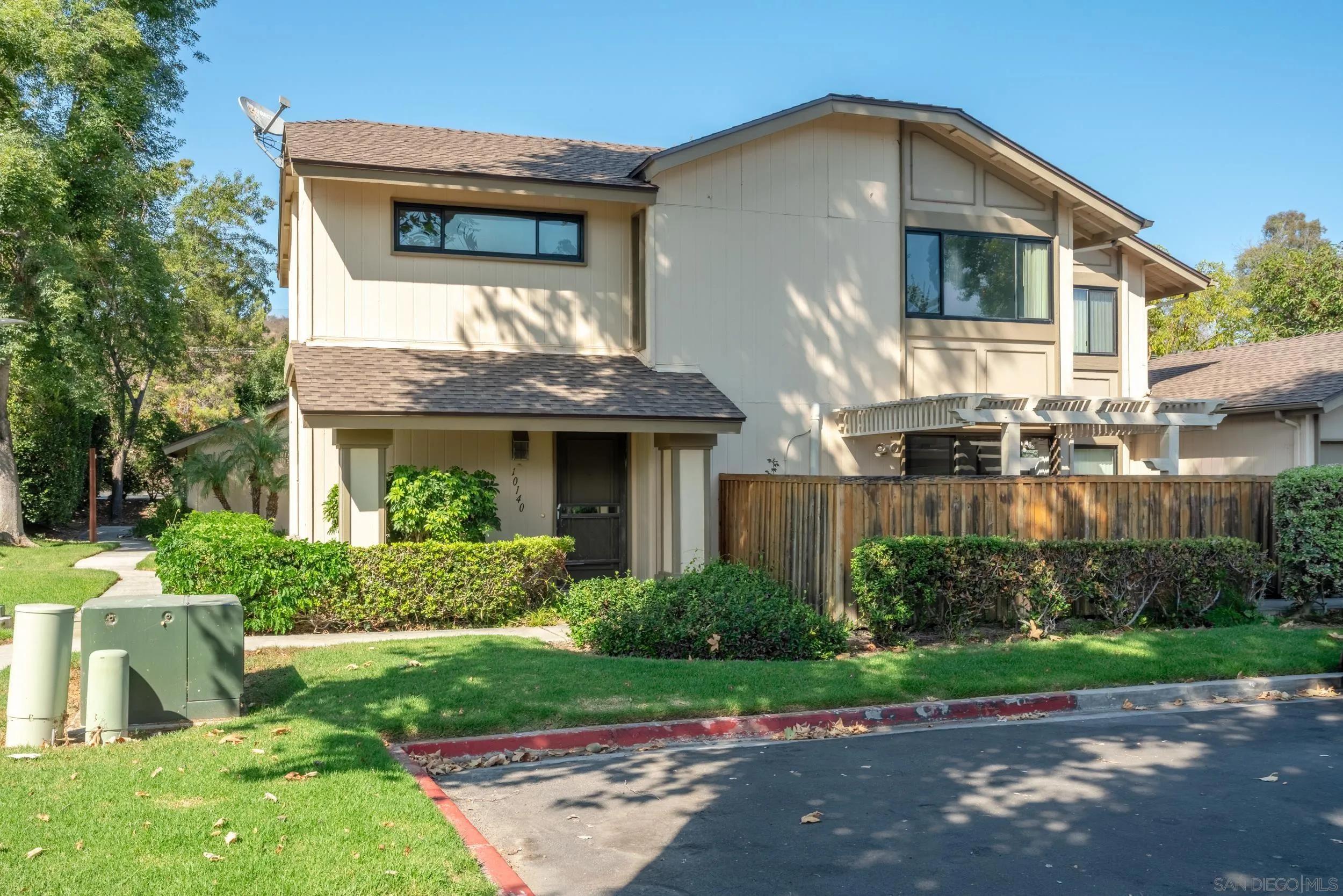 https://cdn.realtyfeed.com/cdn/127/250037378/7cec02af56cbd0e037828c17e2533311.webp