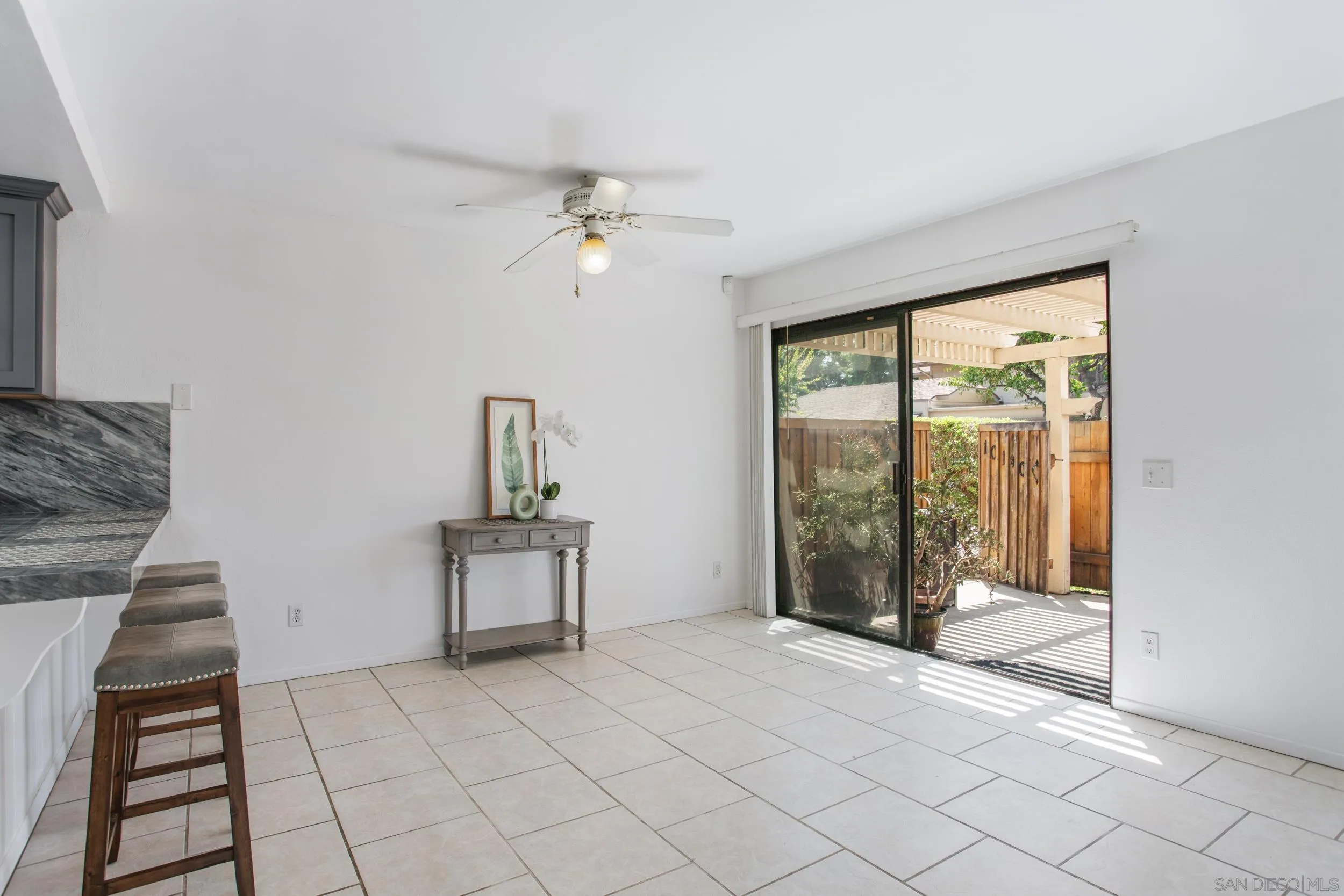 https://cdn.realtyfeed.com/cdn/127/250037378/9b31e686b7dc69ee8700a1a59d8b869b.webp